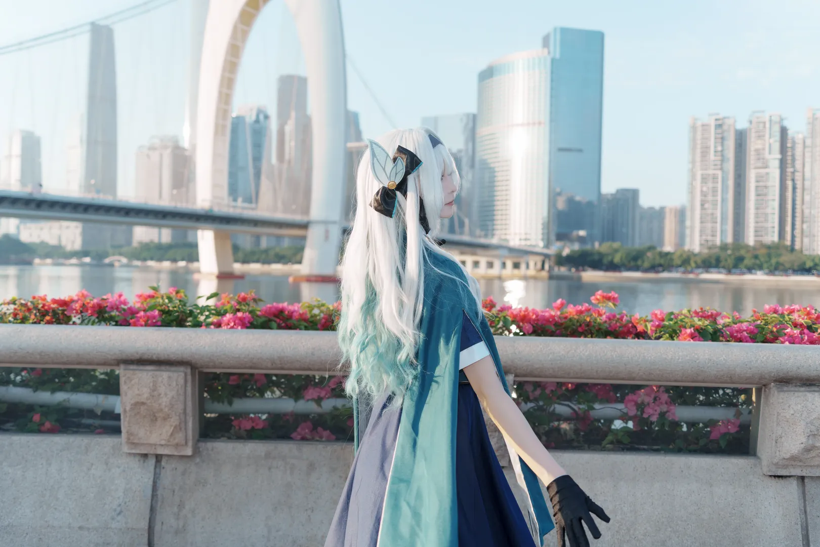 Anime-style photography, Firefly cosplay, Honkai: Star Rail, White-haired character, Urban travel photography - Image 5