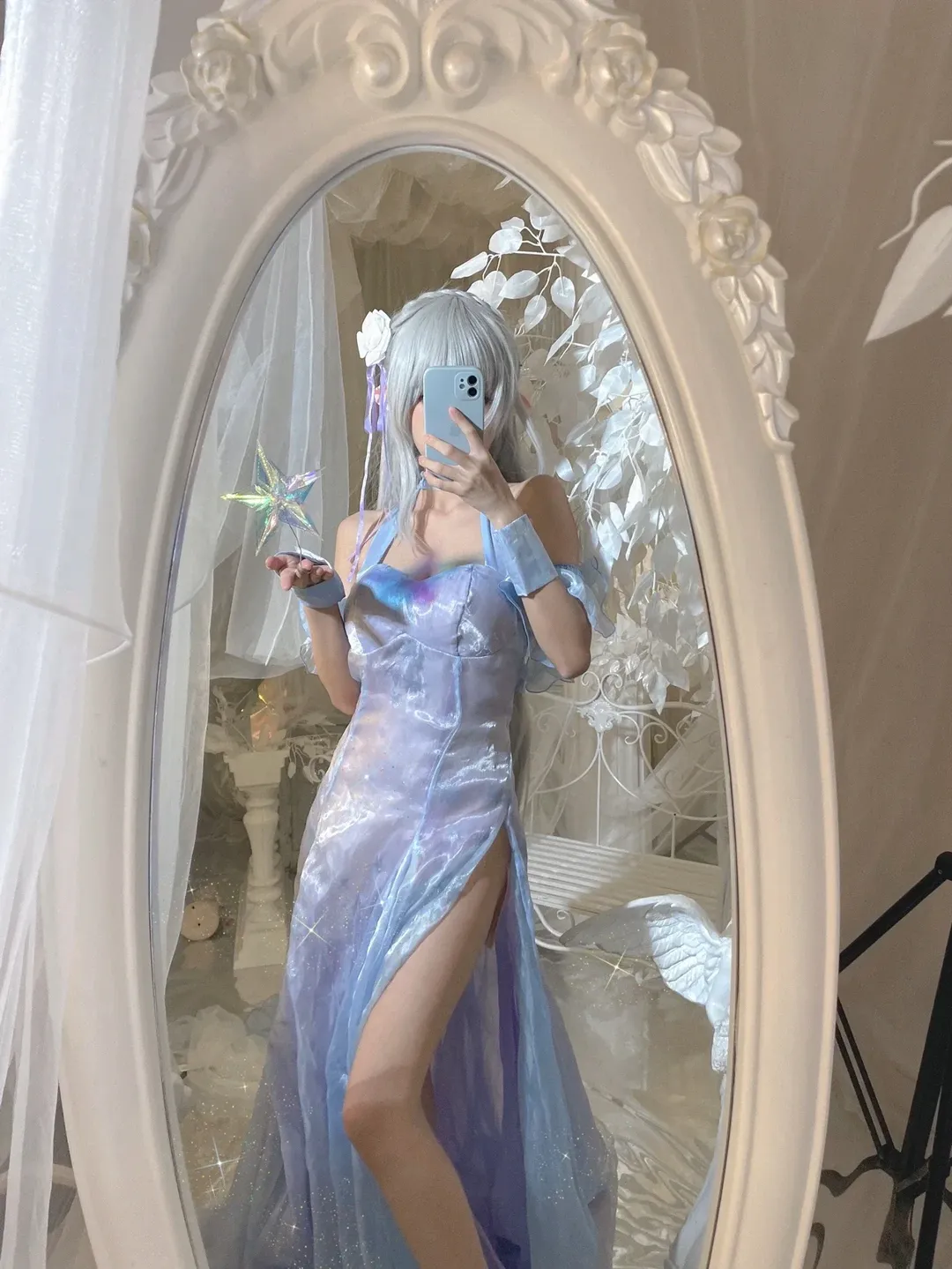 コスプレ, Re:ゼロから始める異世界生活, エミリア コスプレ, 鏡越しの自撮り, 氷晶ドレス - 3枚目