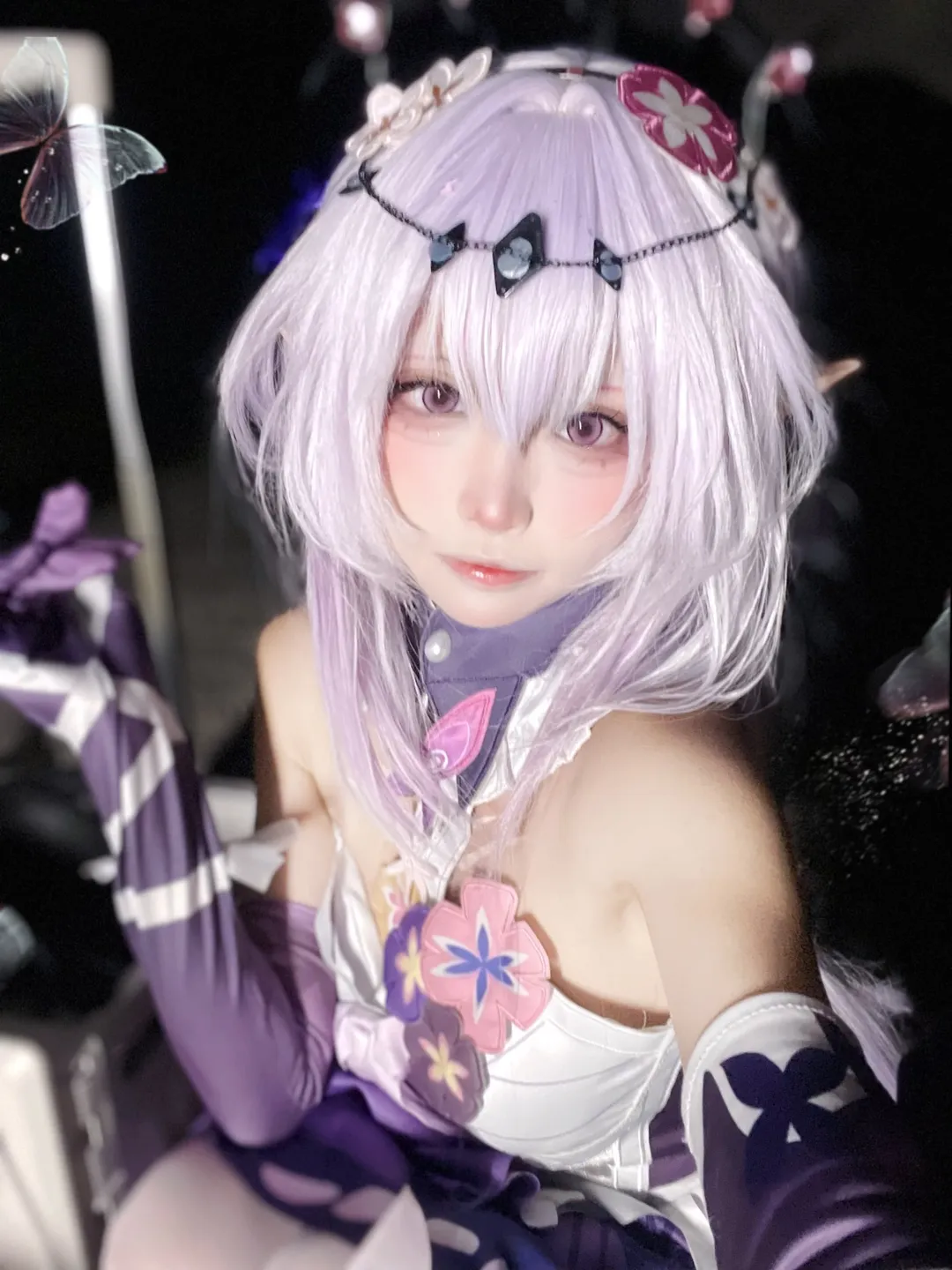 Honkai: Star Rail, Castorice cosplay, Anime-style makeup and styling, Casual cosplay, Elf ear style