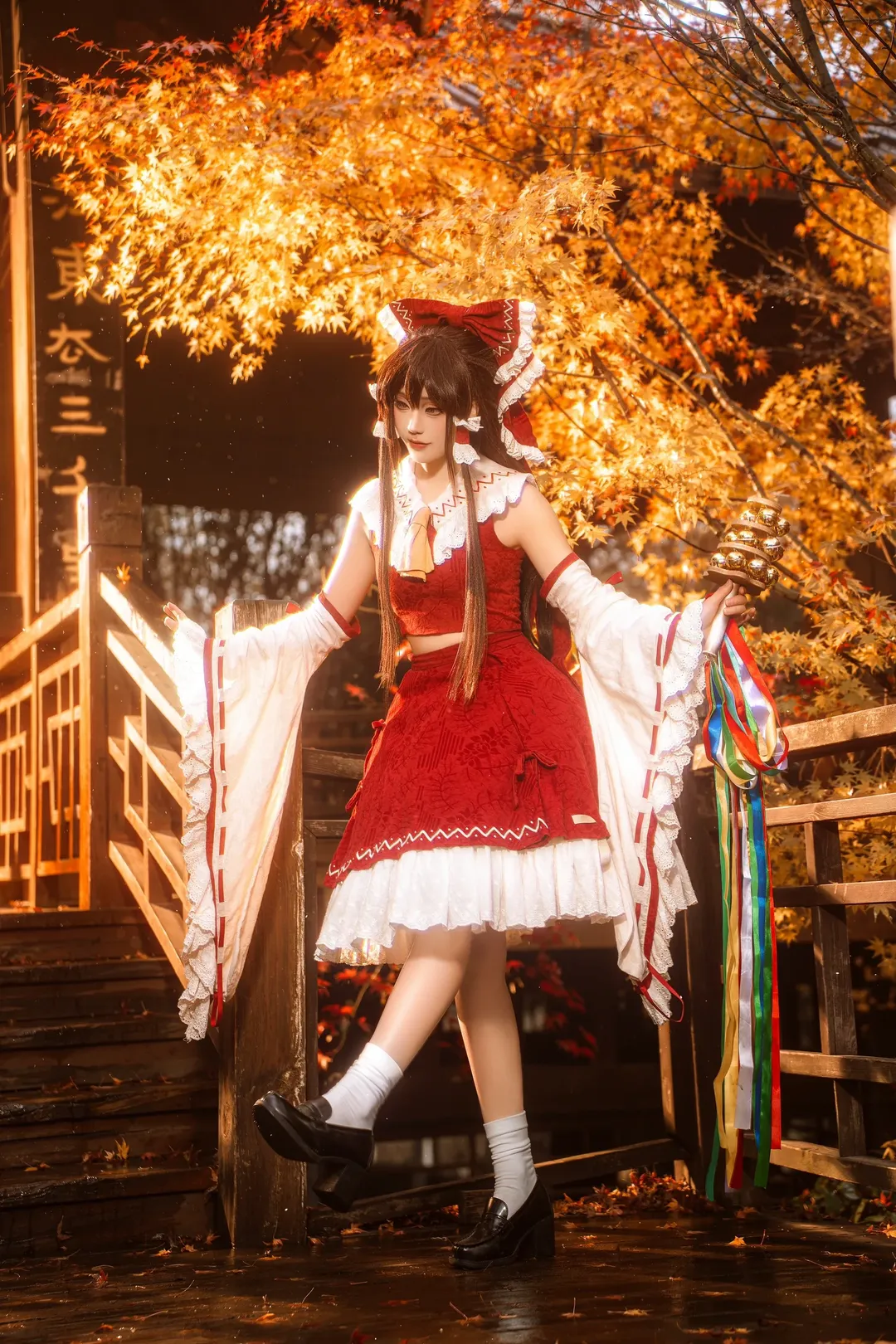 角色扮演, 博丽灵梦cos, 巫女服, 東方project, 秋日枫叶 - 第2张