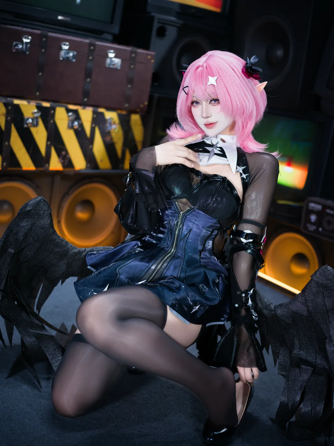 Zenless Zone Zero, Cosplay photography, Gothic style outfit, Remielle cosplay, Black stockings cosplay