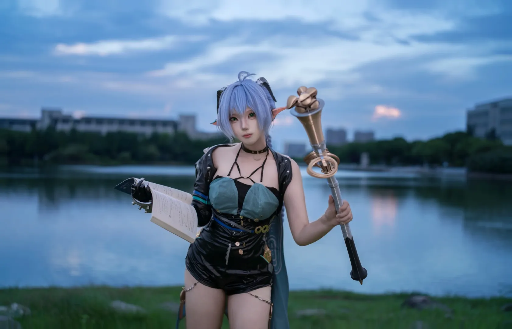 ゼンレスゾーンゼロ, リュシア コスプレ, コスプレコーディネート, エルフ耳ウィッグ, ロングソックスコスプレ - 2枚目