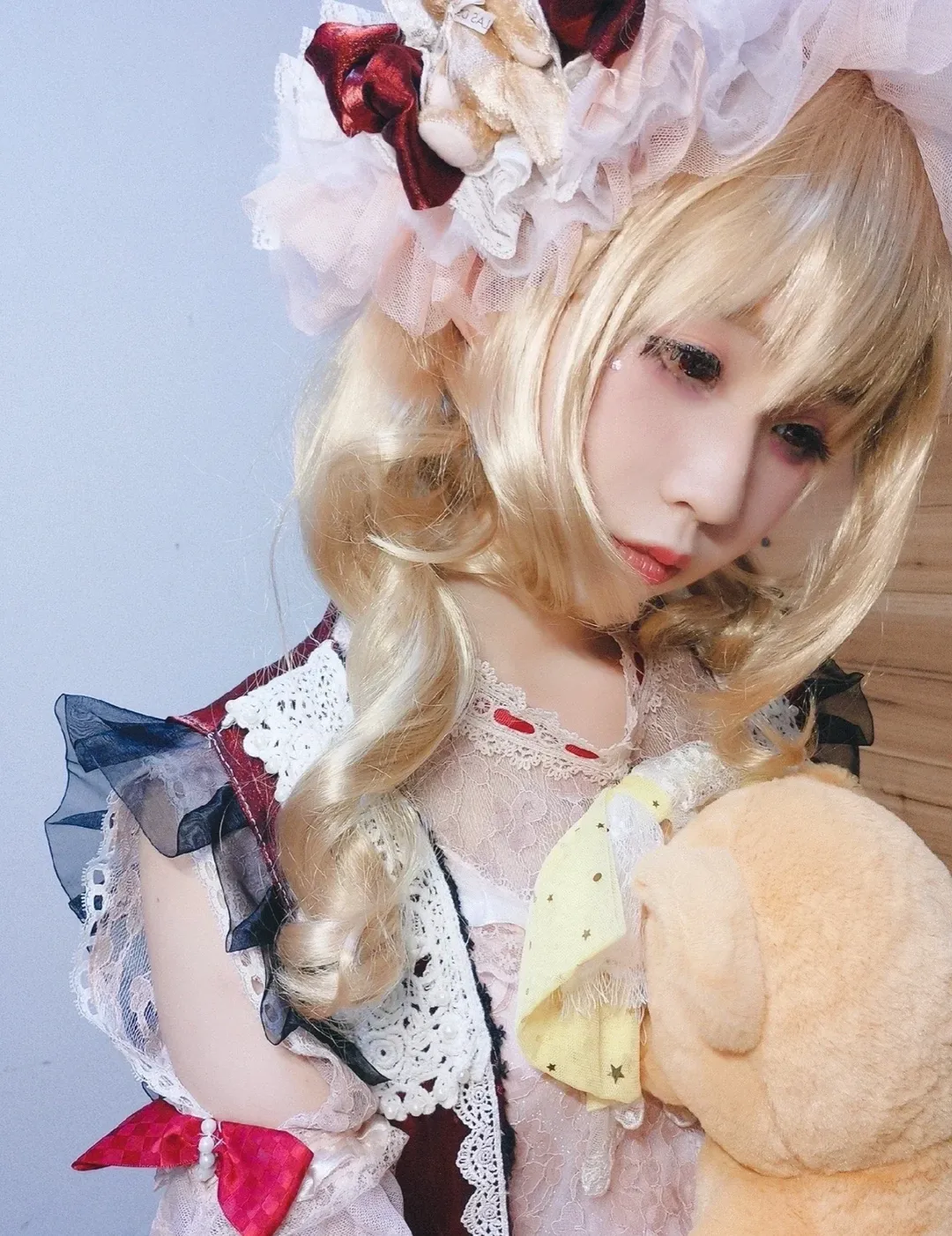 Touhou Project, Cosplay photoshoot, Western-style clothing, Flandre Scarlet Cosplay, Elf ears - Image 1