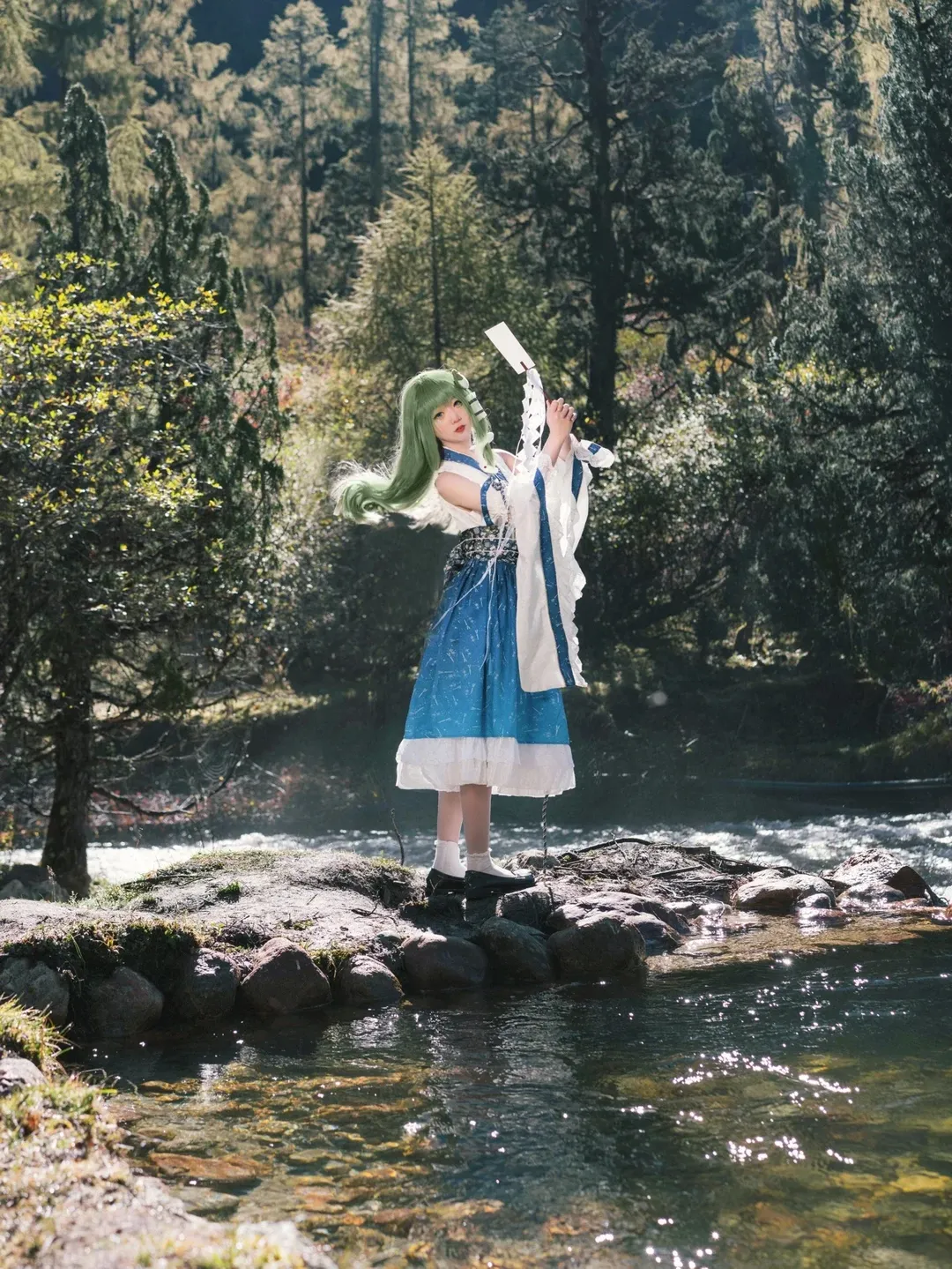 東方Project, アウトドア撮影, 巫女コス, 東風谷早苗 コスプレ, 渓流屋外撮影 - 5枚目