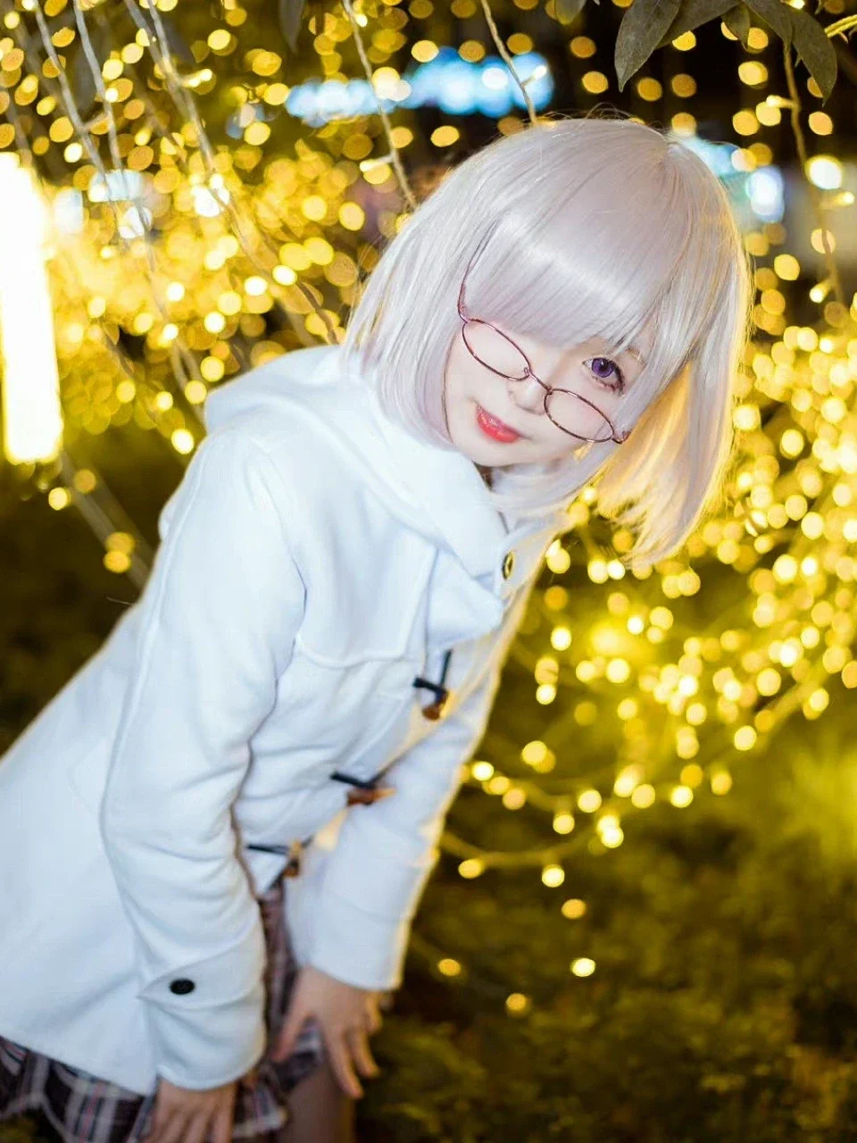 Fate/Grand Order, 夜景撮影, 黒タイツ コーデ, マシュコスプレ, 白いダッフルコート - 3枚目