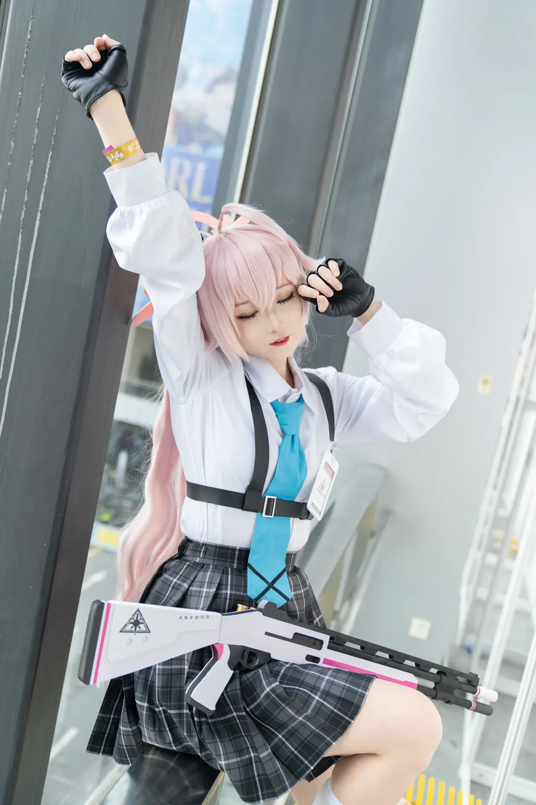 蔚蓝档案, 小鸟游星野cos, 二次元场照, 慵懒风, 白袜 - 第1张