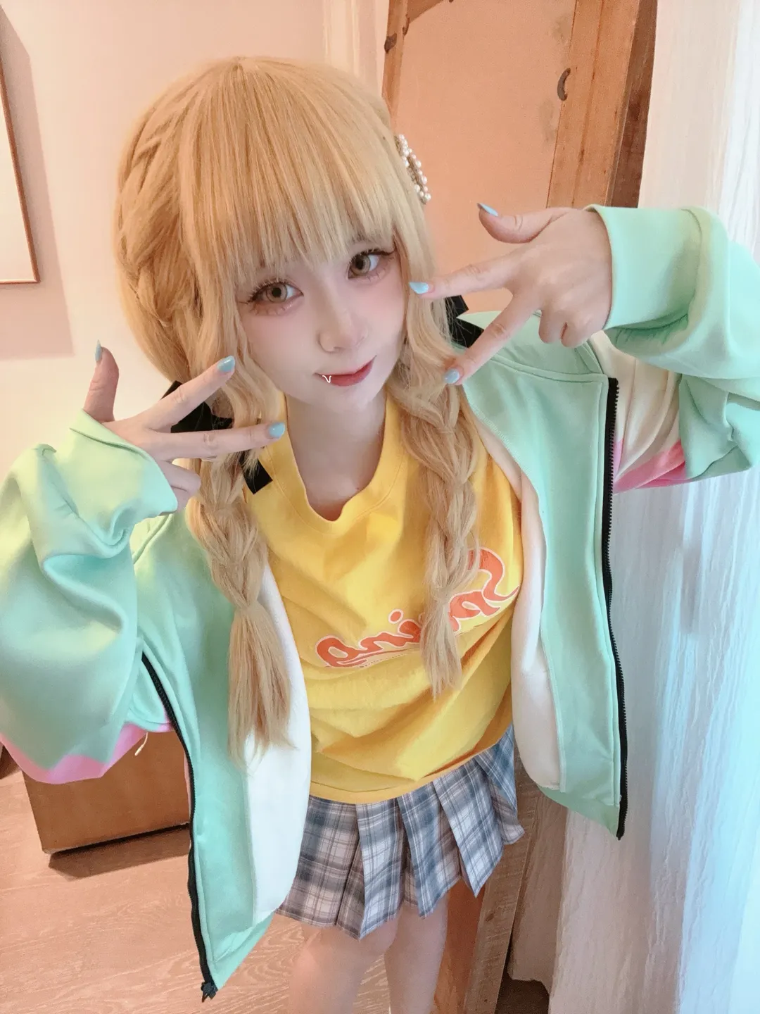 学園アイドルマスター, 藤田ことね コスプレ, 二次元ファッション, 金髪ツインテール, 自撮りシェア - 1枚目