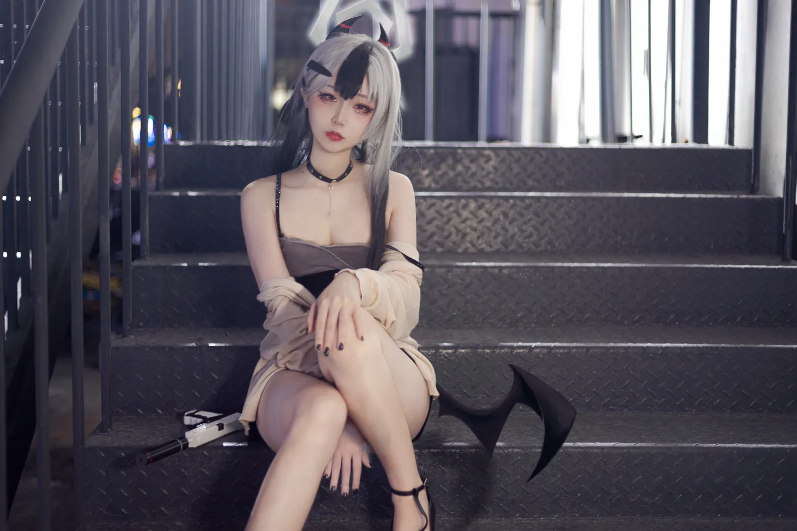 蔚蓝档案, 手办还原, 鬼方佳代子cos, 礼服cosplay, 工业风拍摄 - 第2张