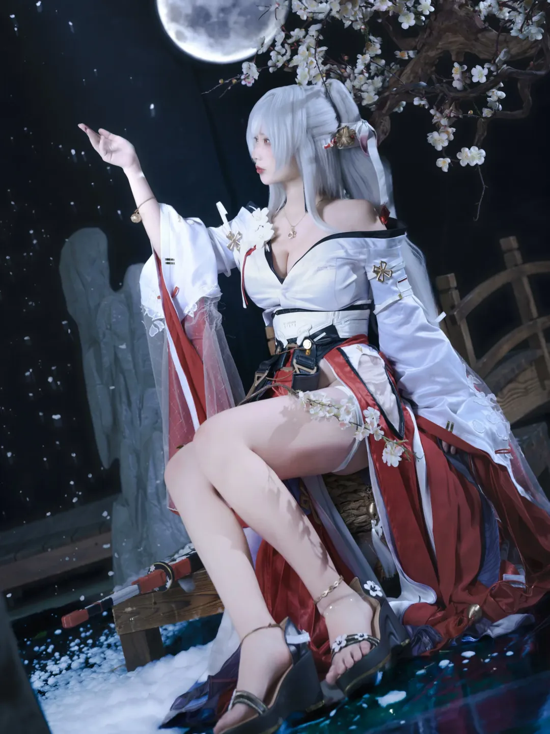 Wuthering Waves, cosplay, Studio shoot, Snow scene, Hiyuki cosplay