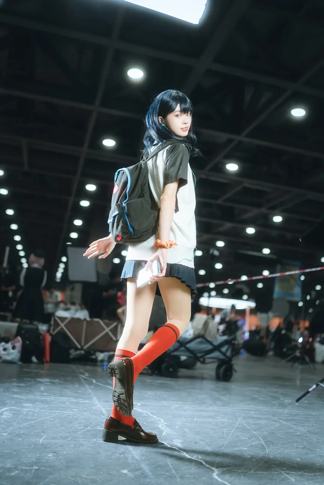 漫展cosplay, 肉腿, 宝多六花cos, 红色长筒袜, SSSS古力特