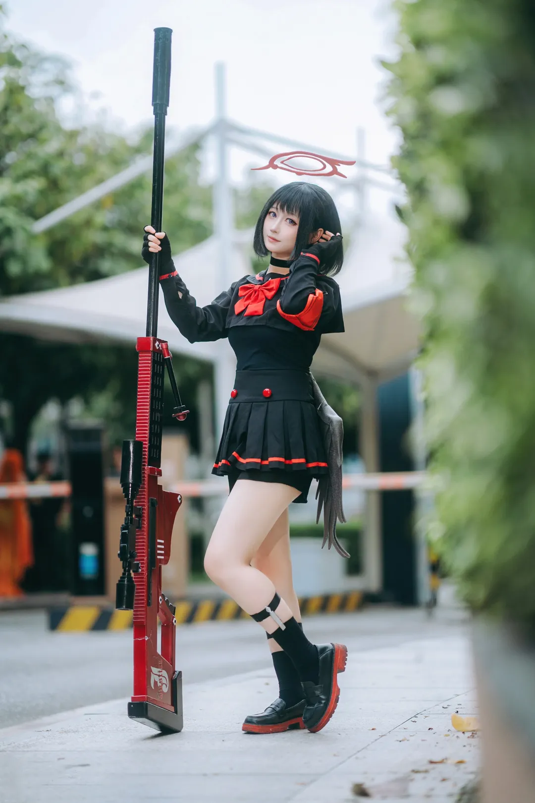 cosplay, 蔚蓝档案, 黑丝cos, 狙击枪道具, 静山真白cos