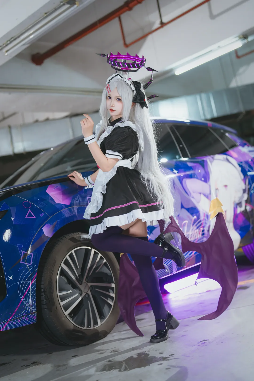 ブルーアーカイブ, ホタルACGエキスポ, 空崎ヒナ コスプレ, 痛車撮影, ダークパープルストッキングコスプレ - 2枚目