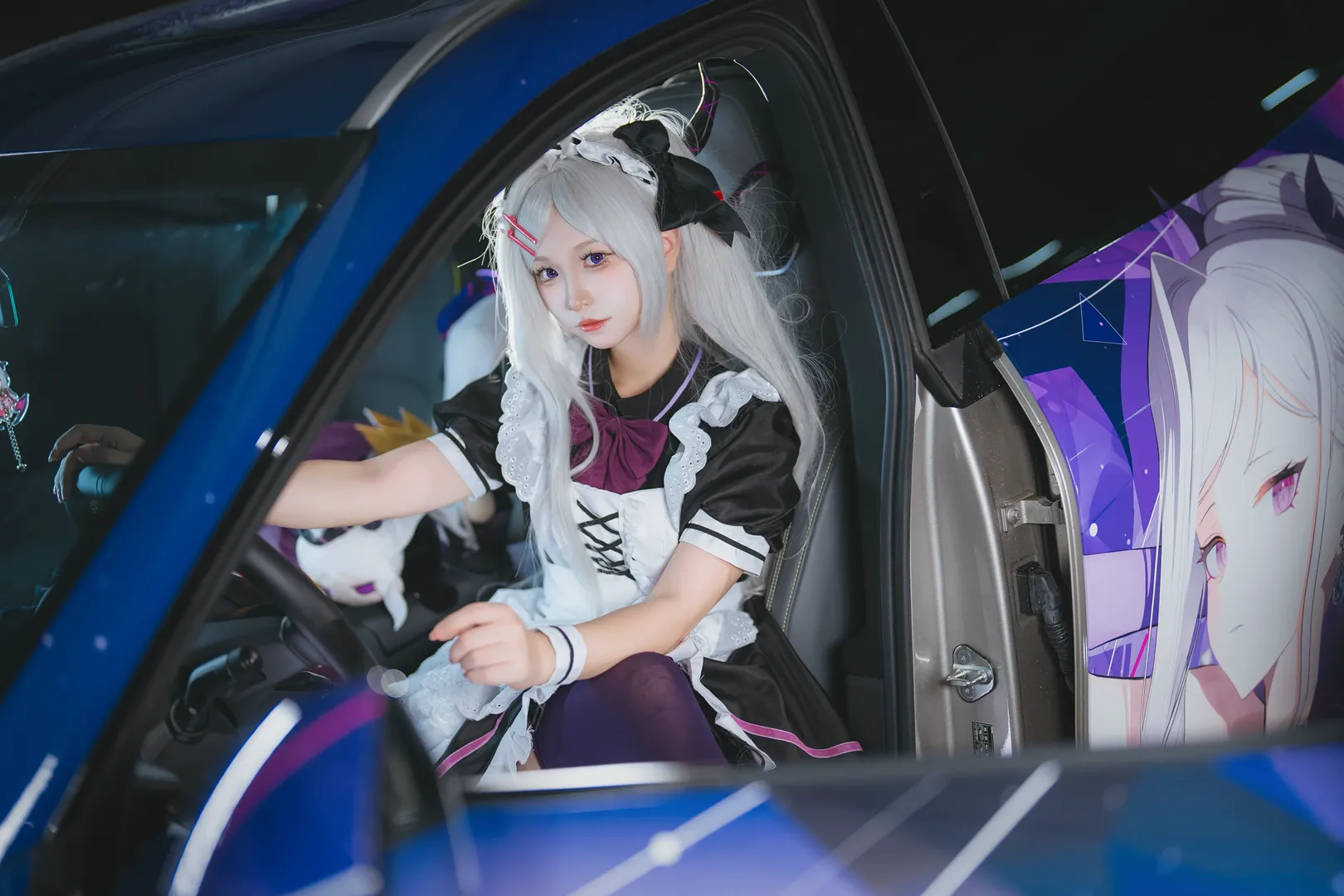 ブルーアーカイブ, ホタルACGエキスポ, 空崎ヒナ コスプレ, 痛車撮影, ダークパープルストッキングコスプレ - 9枚目