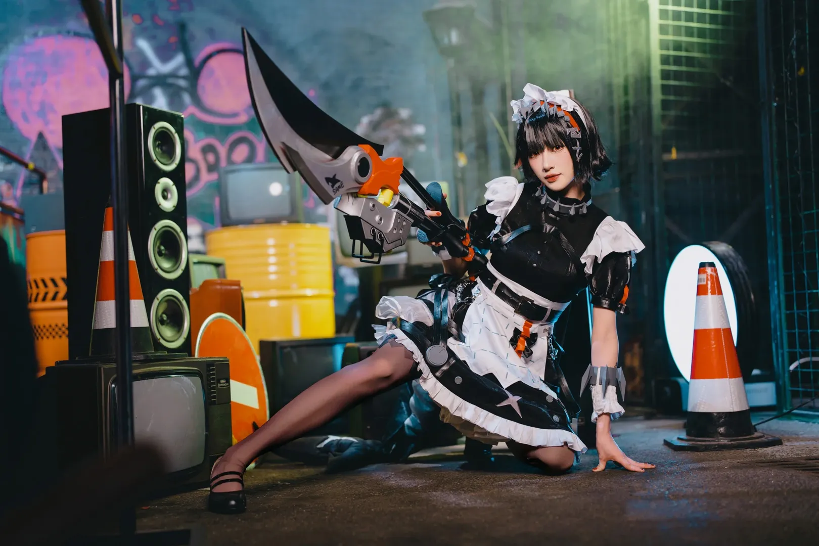 Zenless Zone Zero, Ellen Joe cosplay, Portrait photography, Black tights outfit, Techwear maid - Image 4