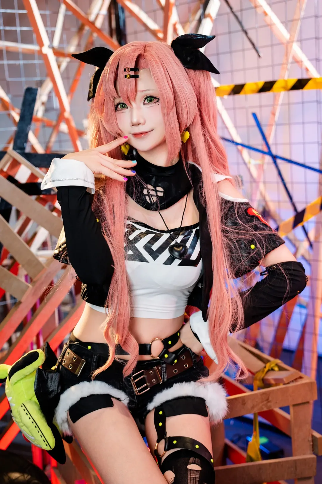 Zenless Zone Zero, Industrial style photography, Cosplay styling, Nicole Demara cosplay, Long socks styling - Image 1