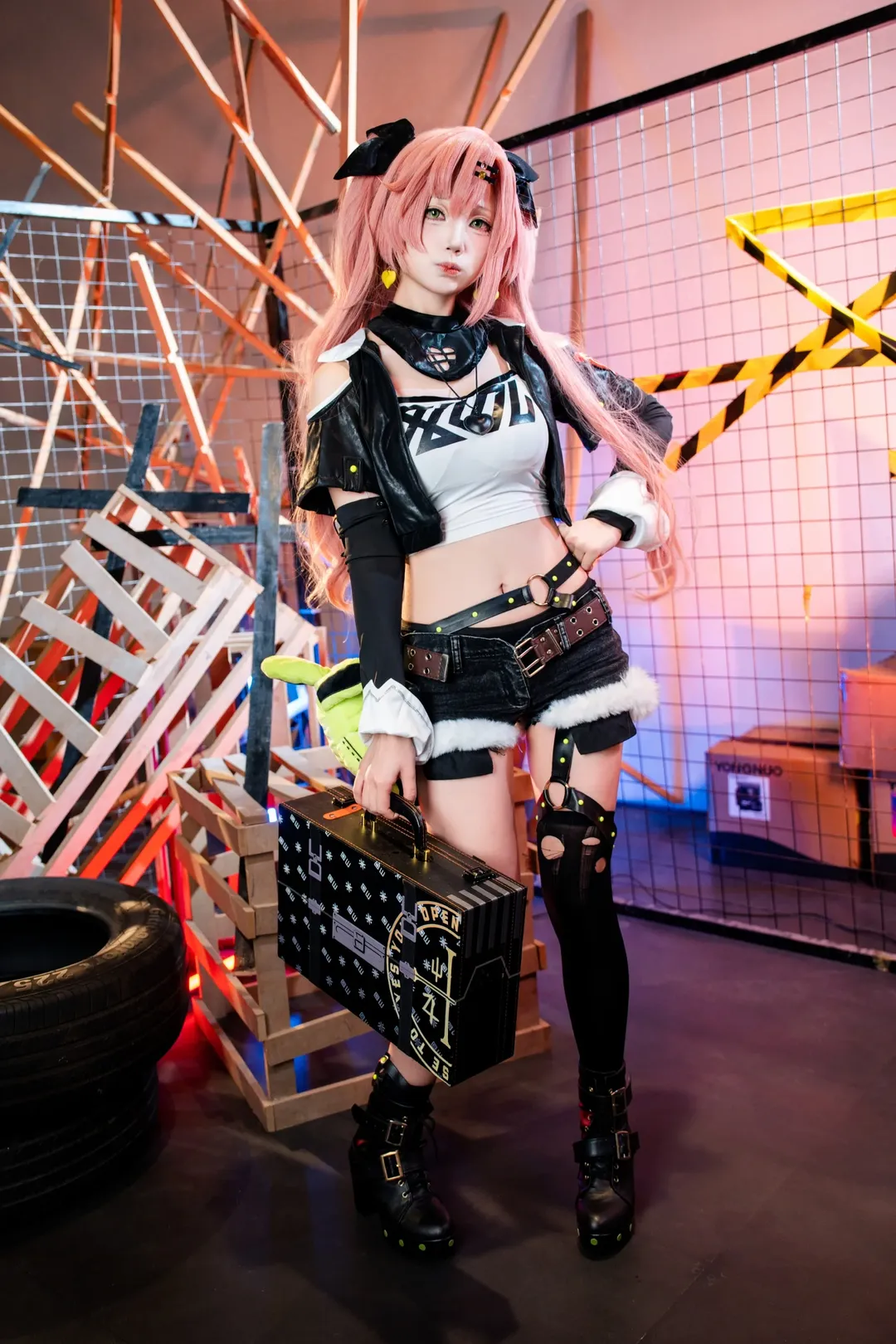 Zenless Zone Zero, Industrial style photography, Cosplay styling, Nicole Demara cosplay, Long socks styling