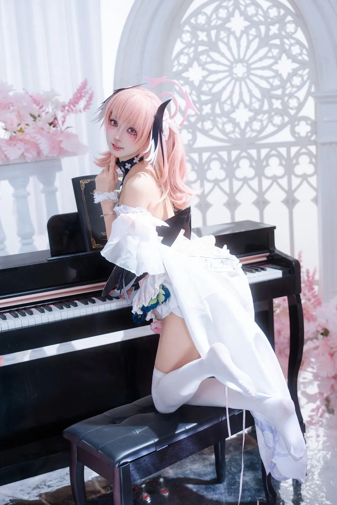 二次元少女, 蔚蓝档案, 下江小春cos, 萌妹cosplay, 白丝cosplay - 第1张