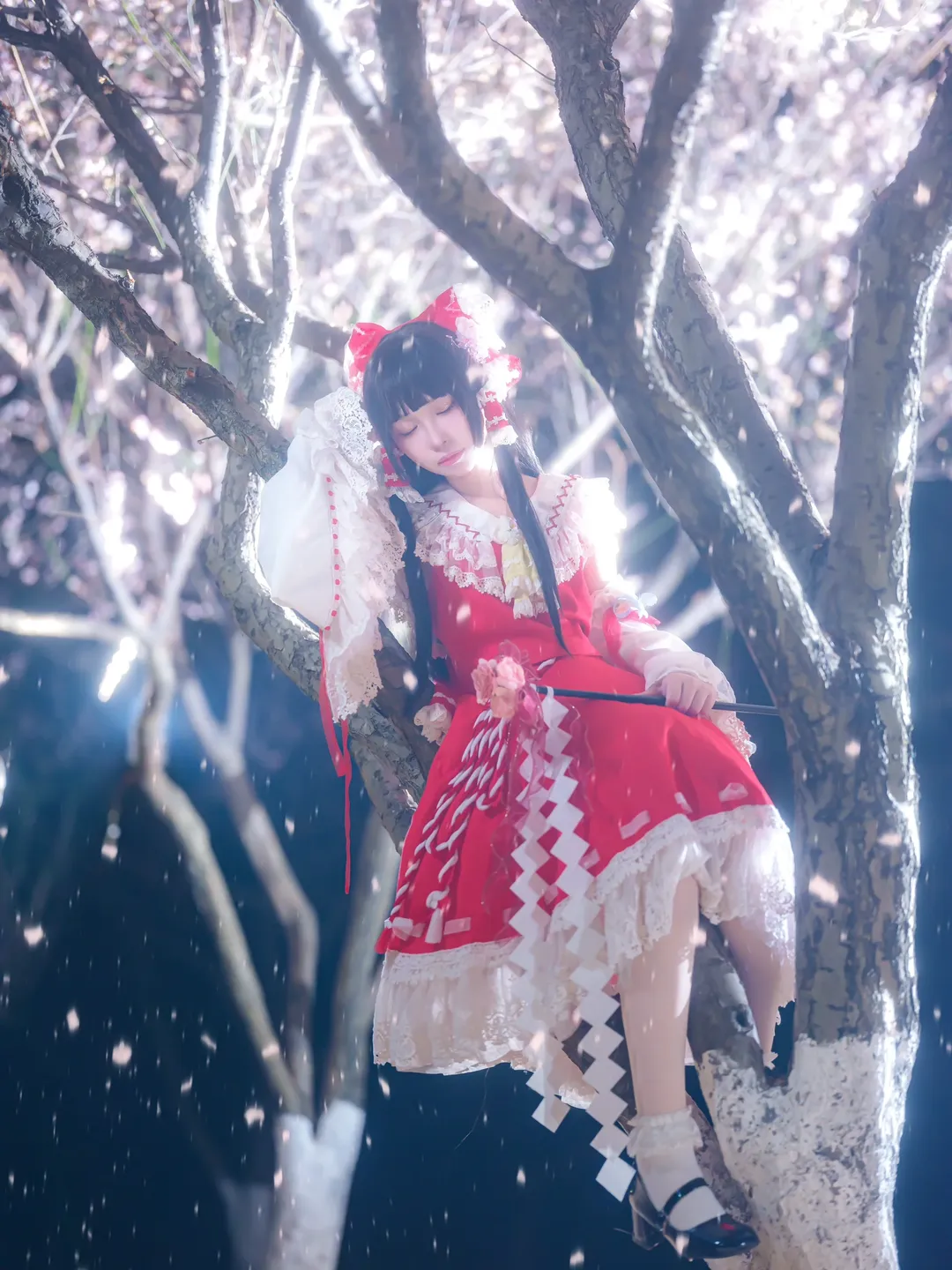 博丽灵梦cos, 东方Project, 夜景摄影, 花灵梦, 白丝袜