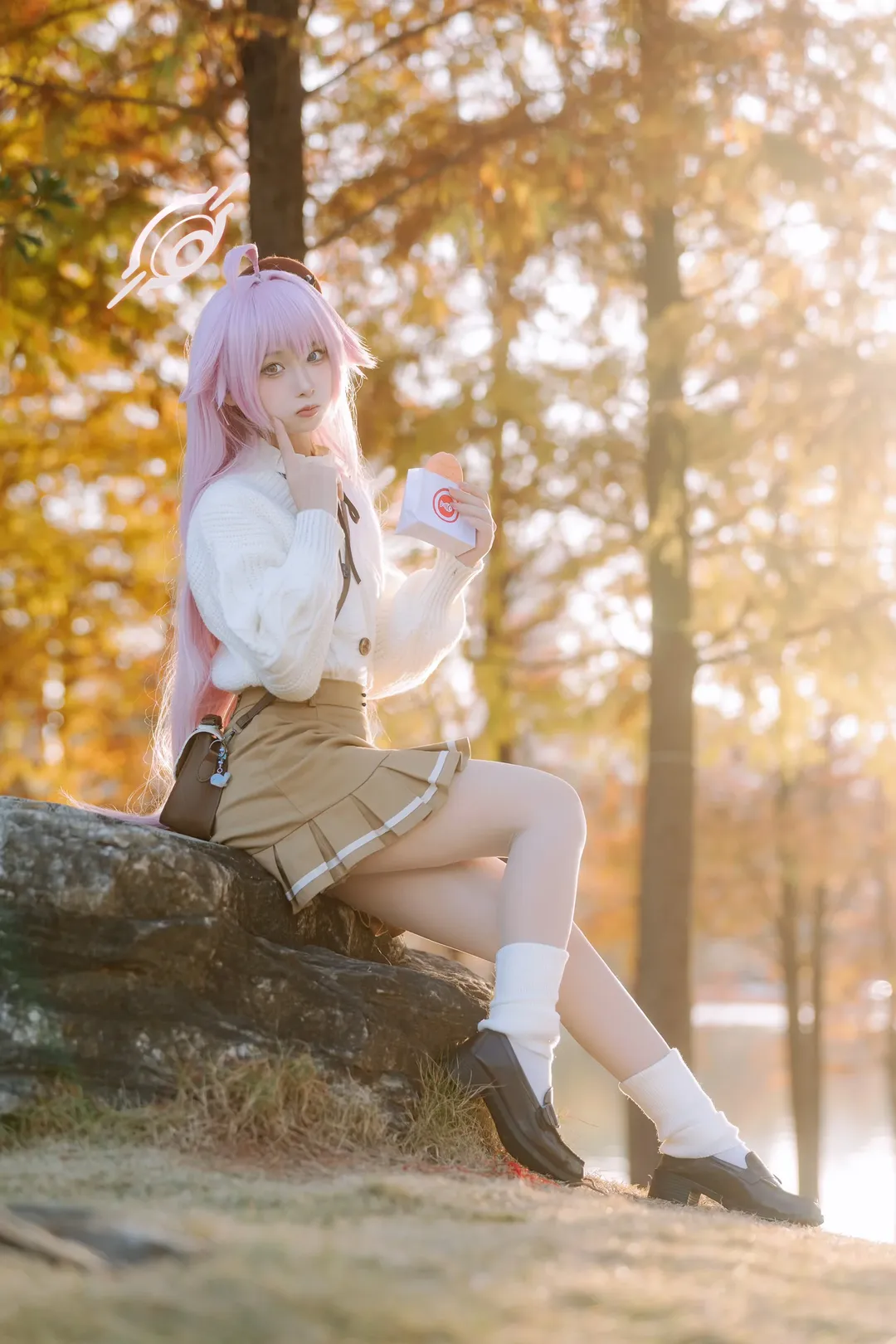 蔚蓝档案, 小鸟游星野cos, 落羽杉, 逆光氛围感, 白色堆堆袜