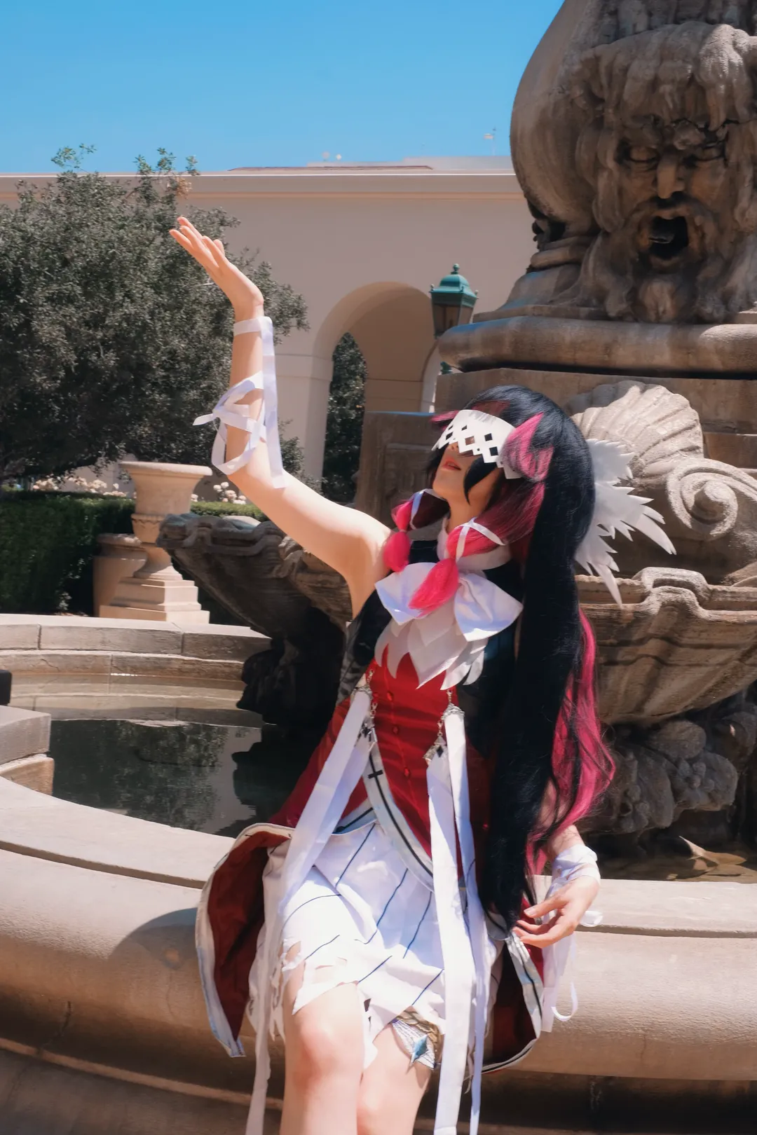 Genshin Impact, Columbina Cosplay, cosplay, Outdoor photography, Fountain scene