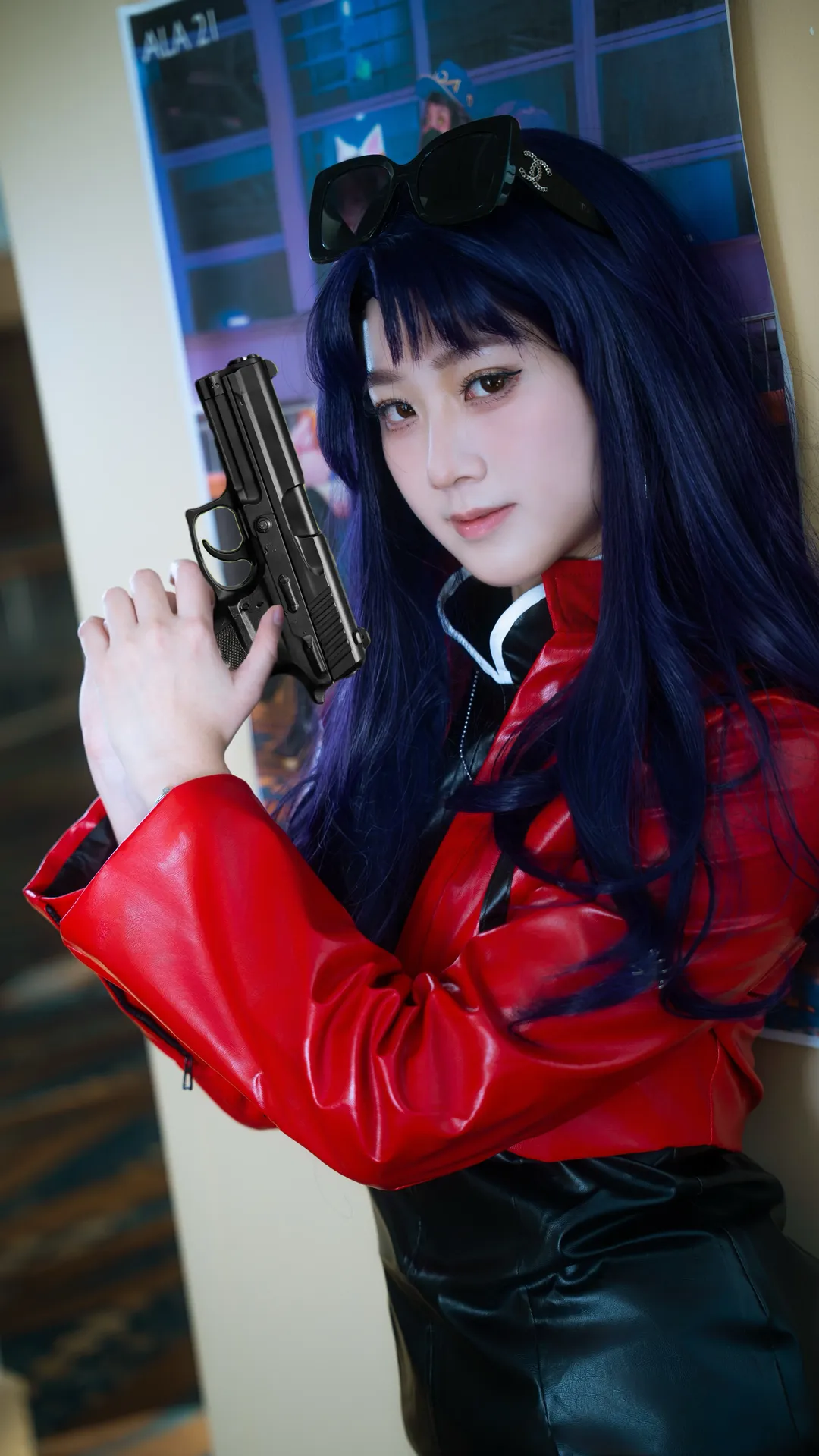 二次元摄影, 新世纪福音战士, cosplay场照, 葛城美里cos, 红黑皮衣 - 第3张