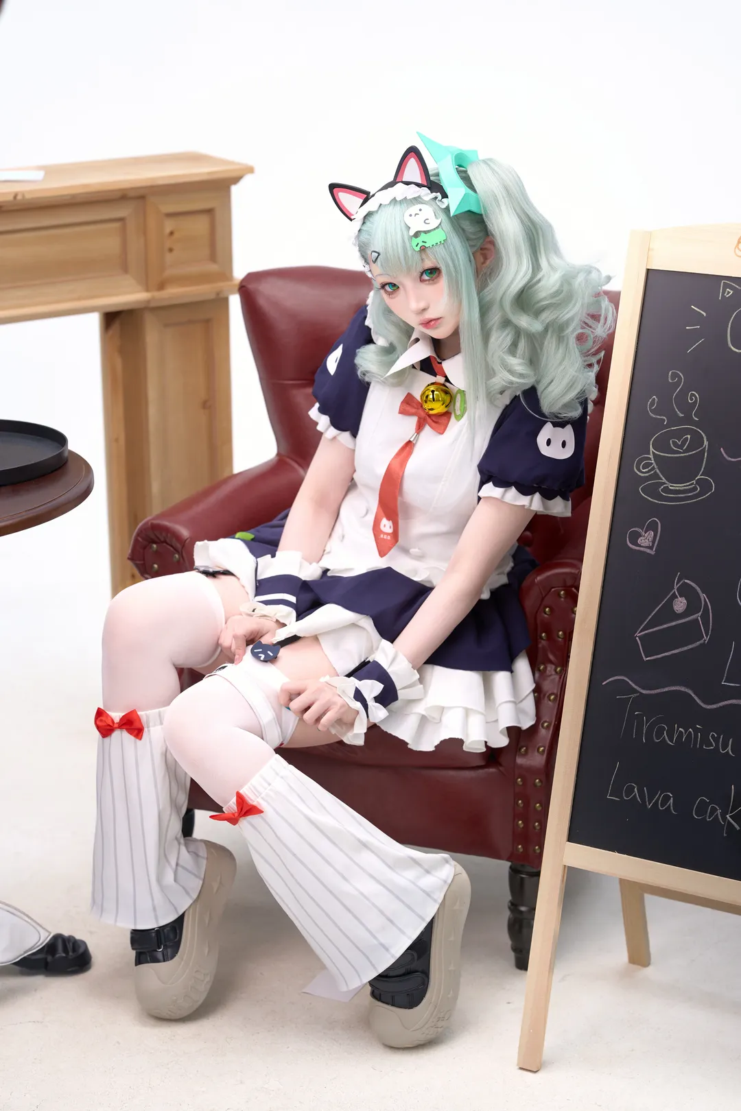 绝区零, 二次元cosplay, 千夏cos, 女仆cos, 咖啡厅摄影 - 第1张