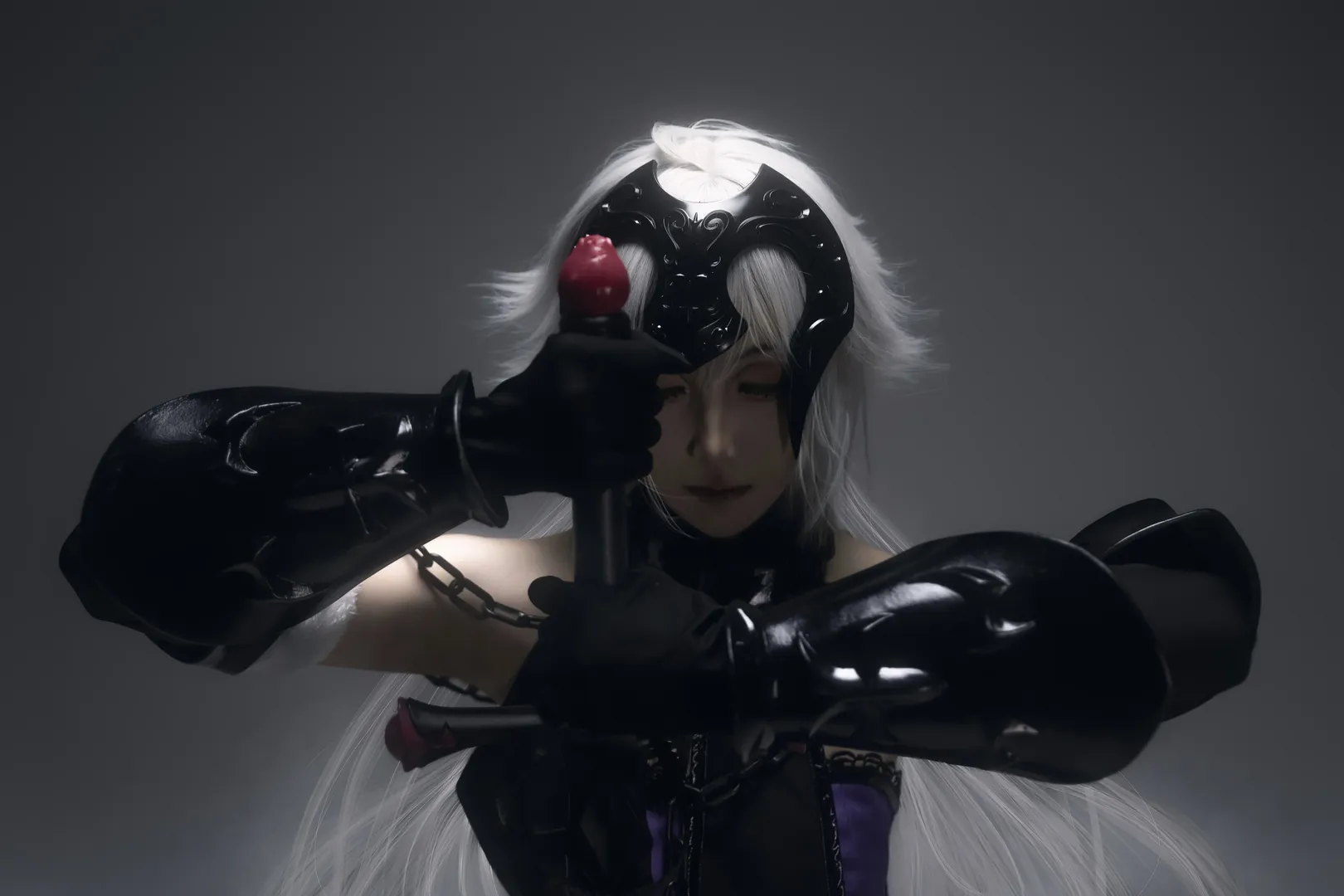 fgo, 黑贞德cos, 银发cosplay, 暗黑系cosplay, 乳胶cos - 第1张
