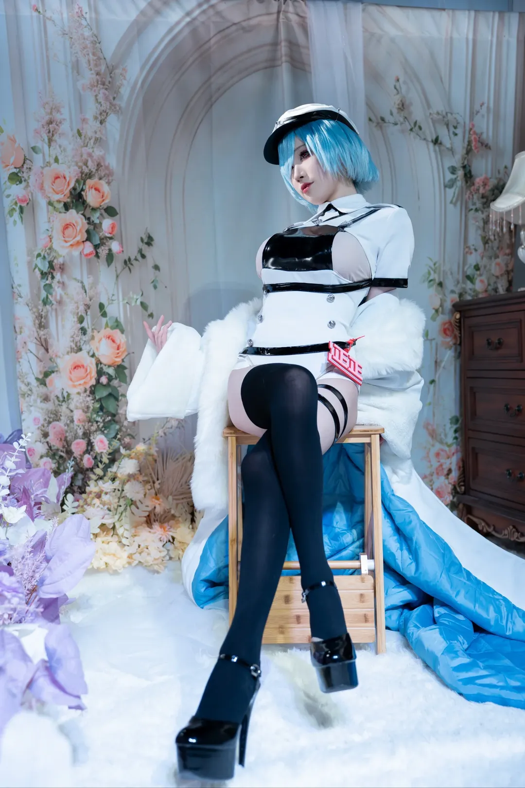 アズールレーン, コスプレ写真のシェア, クイビシェフ コスプレ, 黒ストッキングとハイヒール, 北方連合 - 4枚目