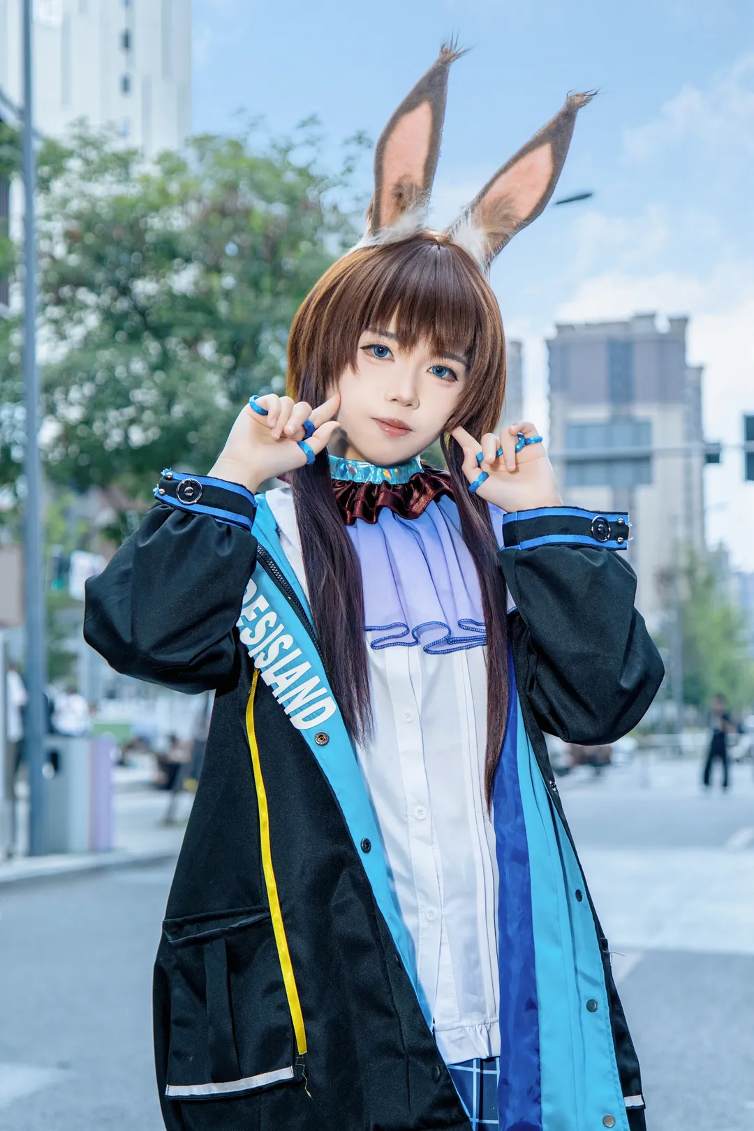 明日方舟, 阿米娅cos, cosplay摄影, 二次元街拍, 黑丝外景 - 第1张