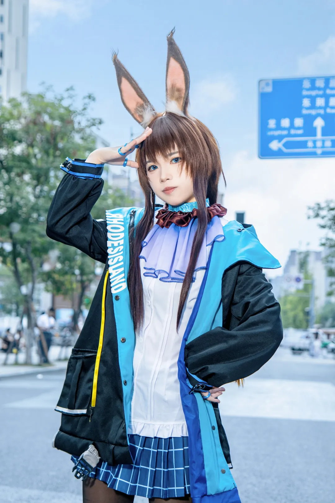 明日方舟, 阿米娅cos, cosplay摄影, 二次元街拍, 黑丝外景 - 第3张