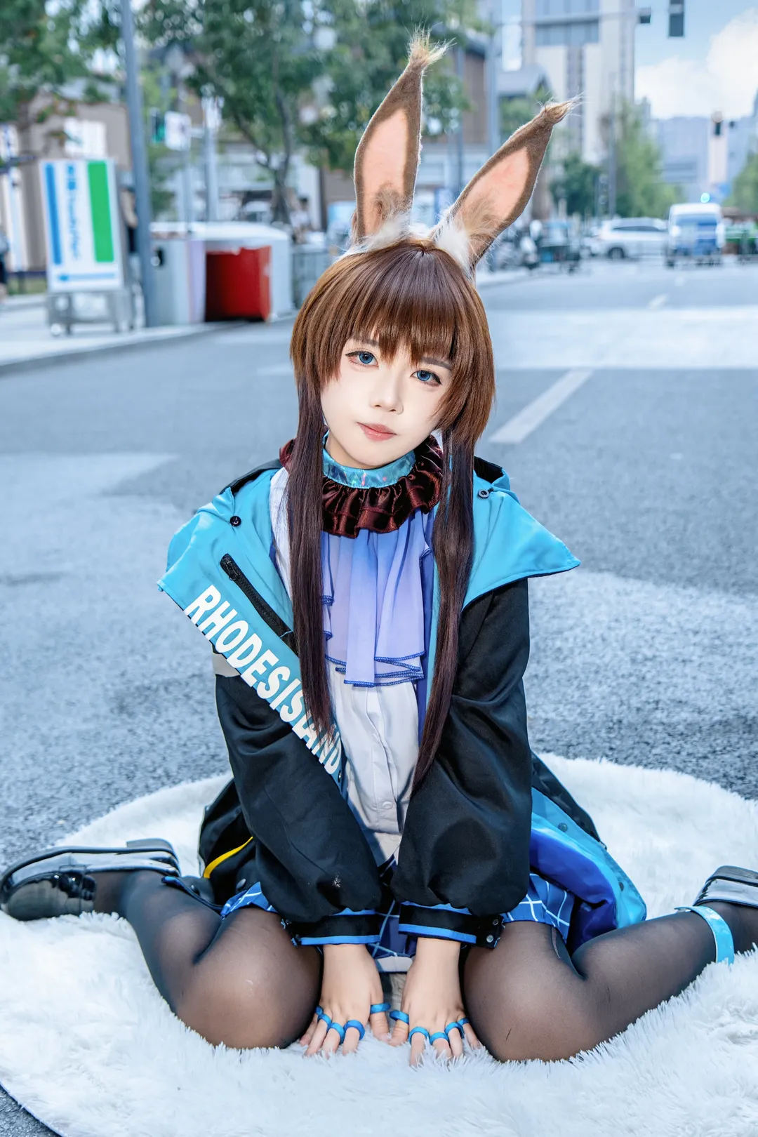 明日方舟, 阿米娅cos, cosplay摄影, 二次元街拍, 黑丝外景 - 第4张