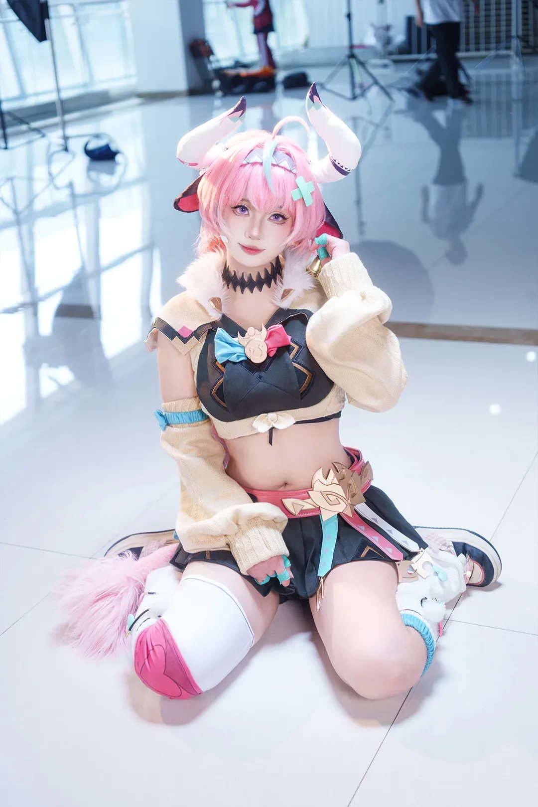 原神, 二次元摄影, 漫展场照, 瓦雷莎cos, 过膝长筒袜cos - 第2张
