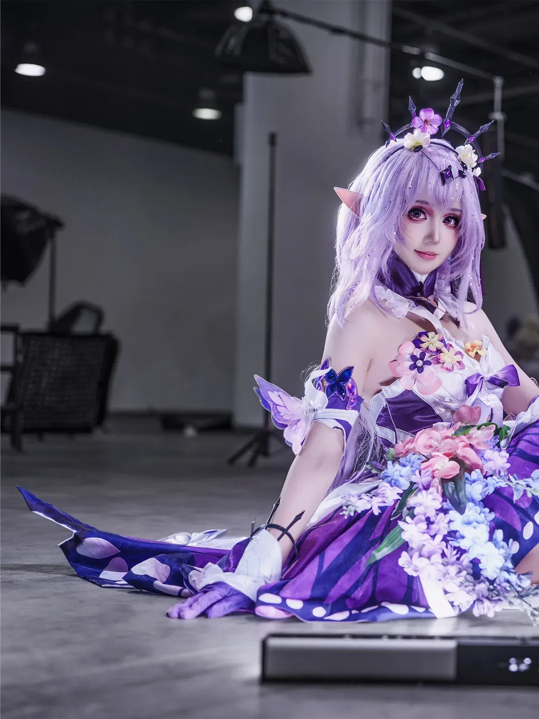 cosplay, Honkai: Star Rail, Convention photos, Castorice cosplay, White cut-out stockings outfit - Image 2