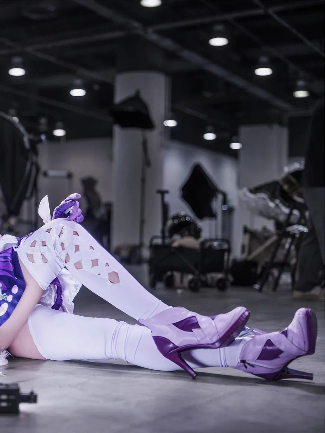 cosplay, Honkai: Star Rail, Convention photos, Castorice cosplay, White cut-out stockings outfit - Image 3