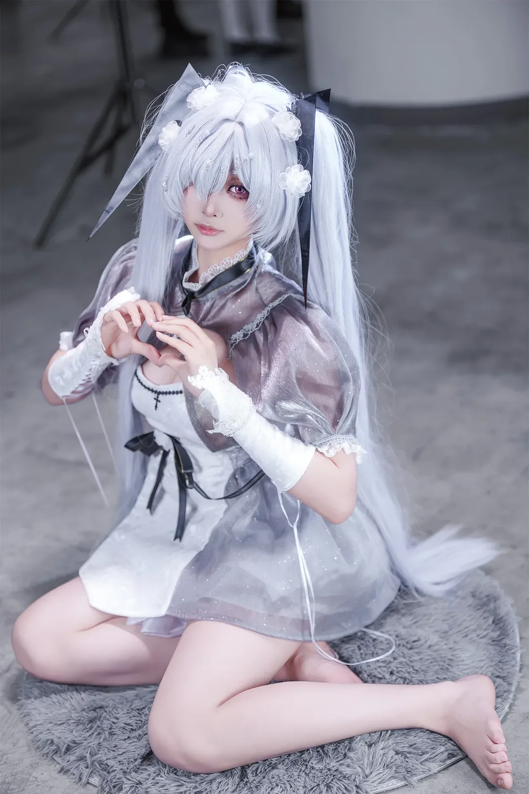 二次元摄影, 漫展返图, 灰姑娘cos, 胜利女神, 白毛cos - 第1张