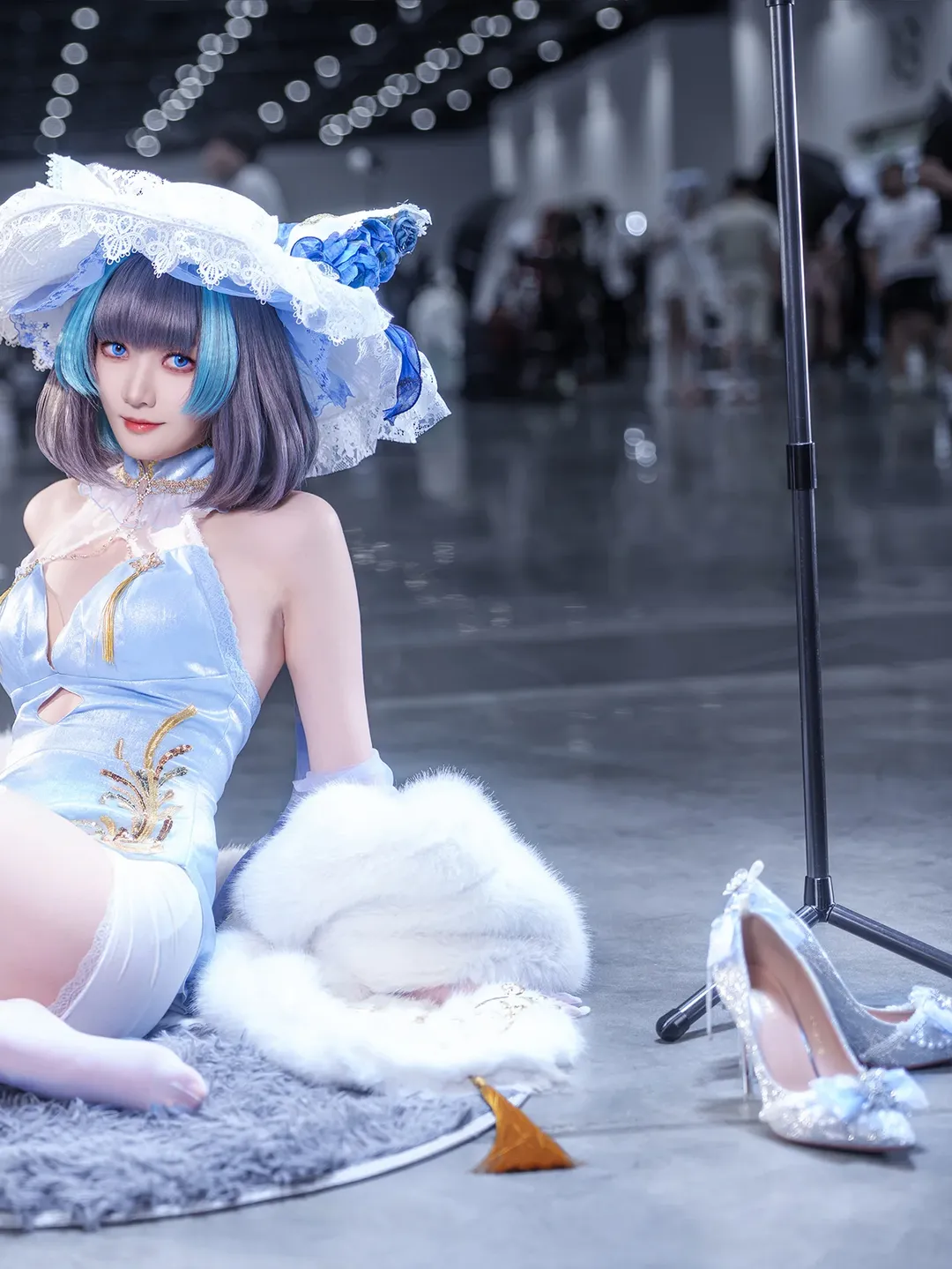 チェシャー コスプレ, アズールレーン, イベント写真, 白ストッキング, コスプレイベント写真 - 5枚目