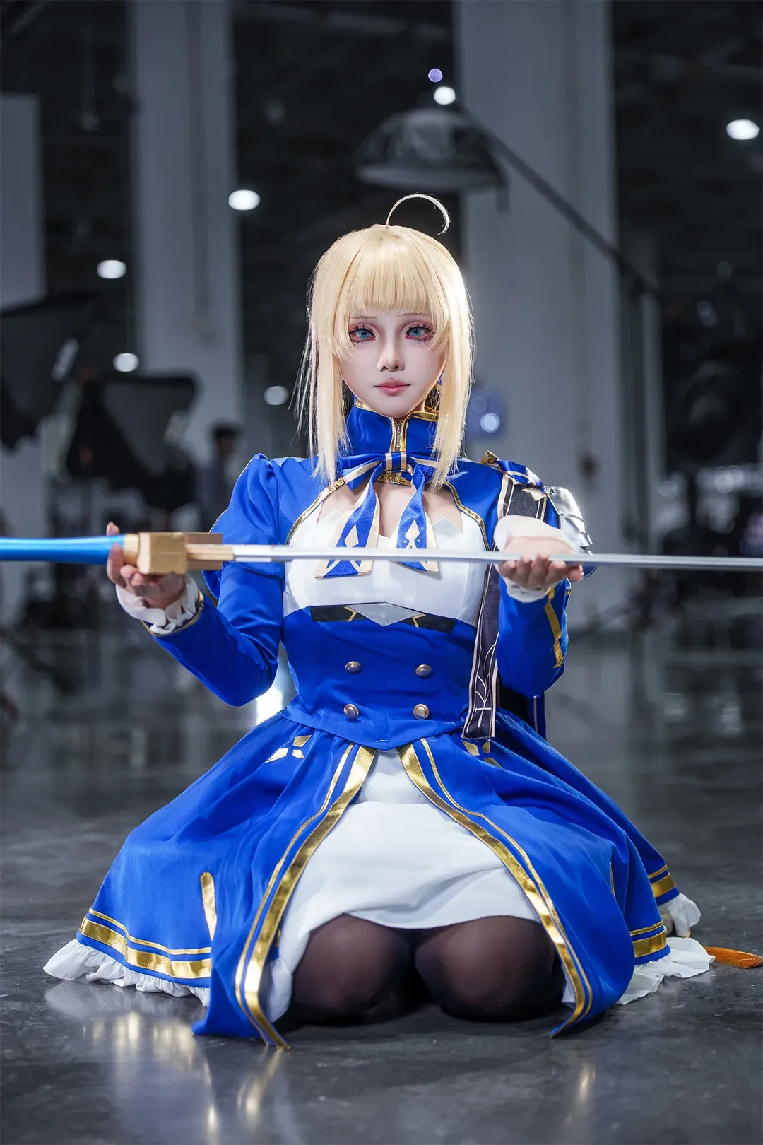 崩坏星穹铁道, 阿尔托莉雅cos, cosplay分享, sabercos, 黑丝场照 - 第1张