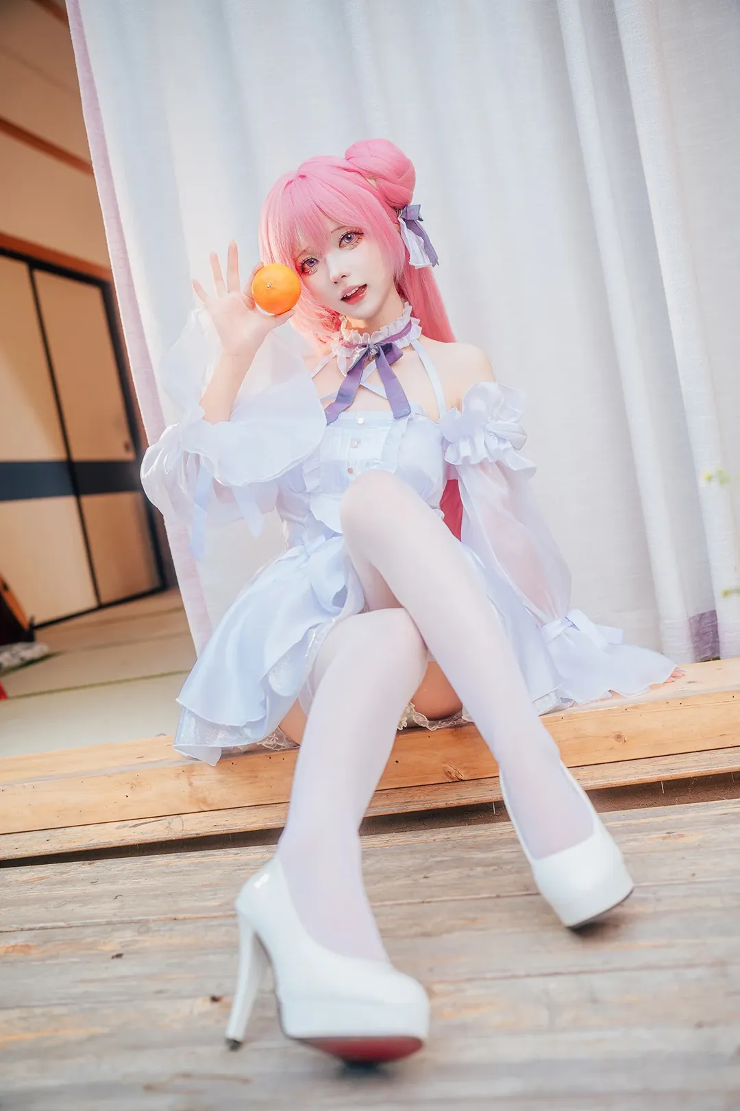 二次元摄影, 胜利女神nikke, cosplay分享, 白丝穿搭, 桃乐丝cos - 第2张