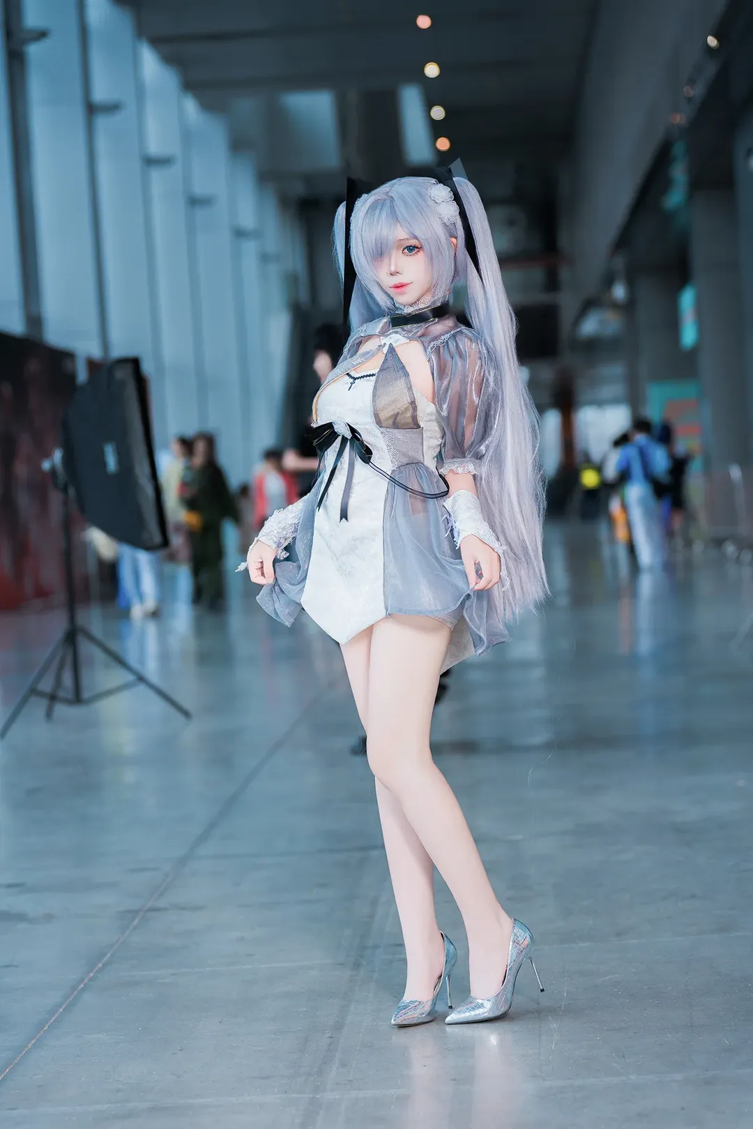 漫展返图, 萤火虫漫展, 灰姑娘cos, 胜利女神：妮姬, 白丝穿搭 - 第8张