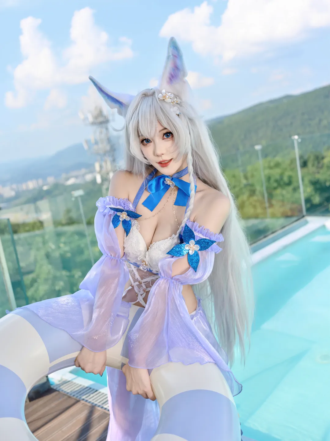Azur Lane, Outdoor photography, Swimsuit cosplay, Anime-style portrait, Shinano cosplay
