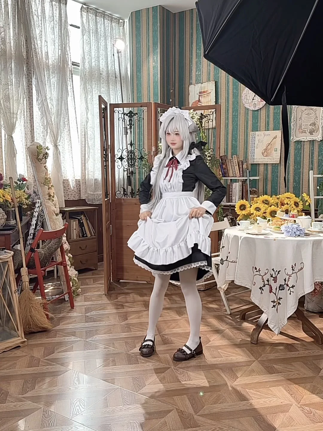 Blue Archive, Maid outfit, White stockings, Studio behind-the-scenes, Sunohara Kokona cosplay