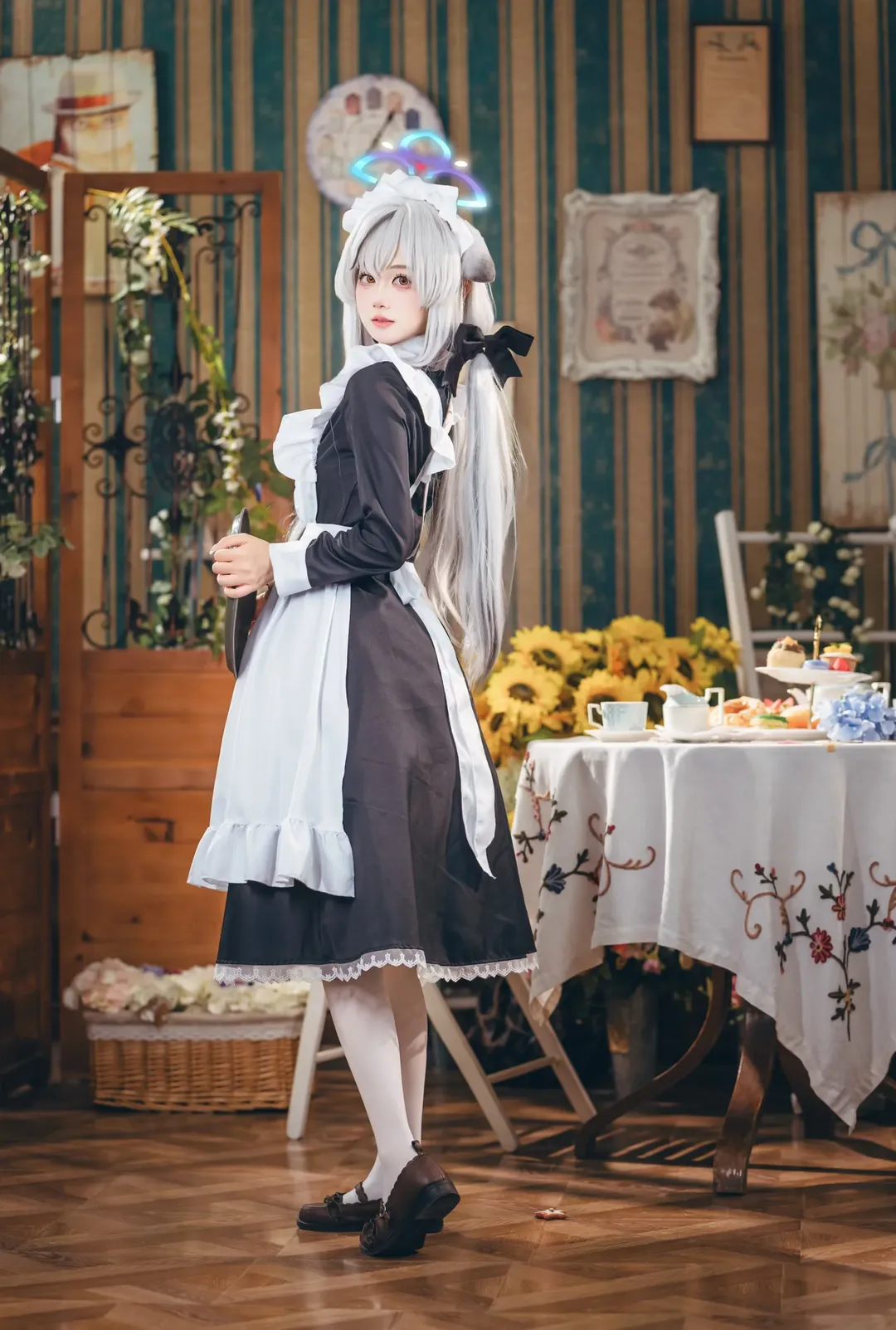 蔚蓝档案, 女仆装cosplay, 春原心奈cos, 白丝女仆, 下午茶拍照 - 第1张