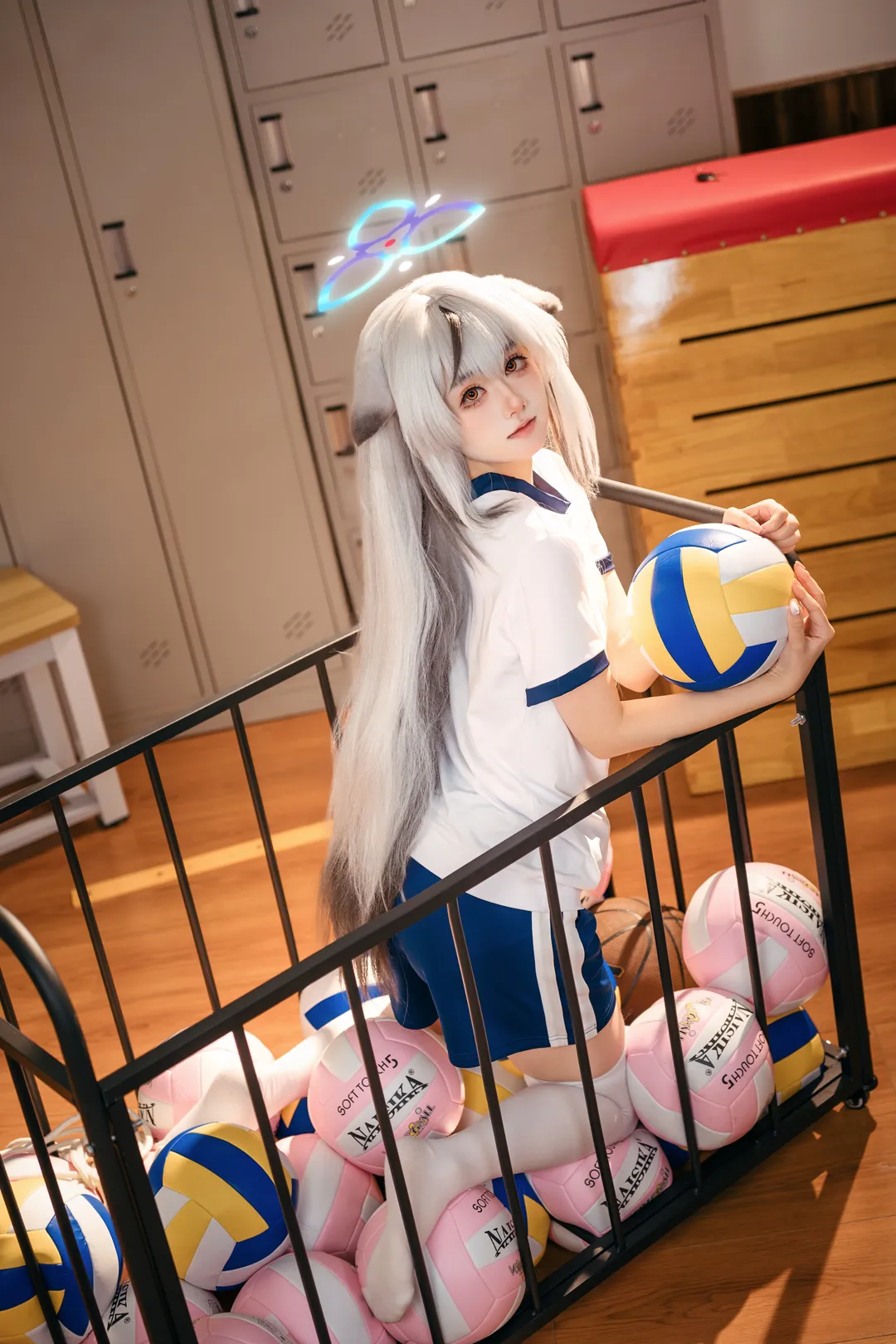 蔚蓝档案, 体操服cos, 春原心奈cos, 白丝过膝袜, 更衣室拍摄 - 第1张