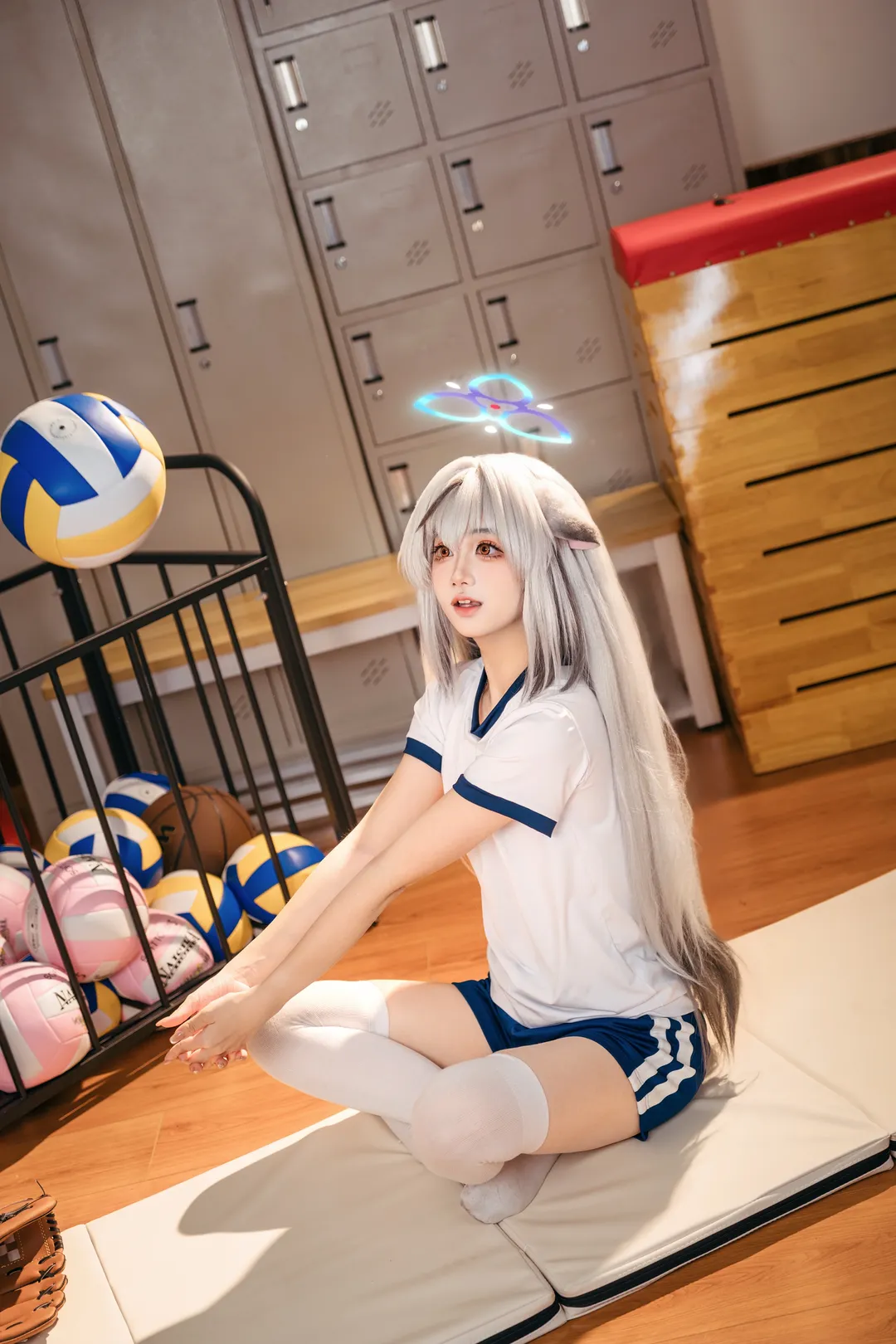 蔚蓝档案, 体操服cos, 春原心奈cos, 白丝过膝袜, 更衣室拍摄 - 第4张