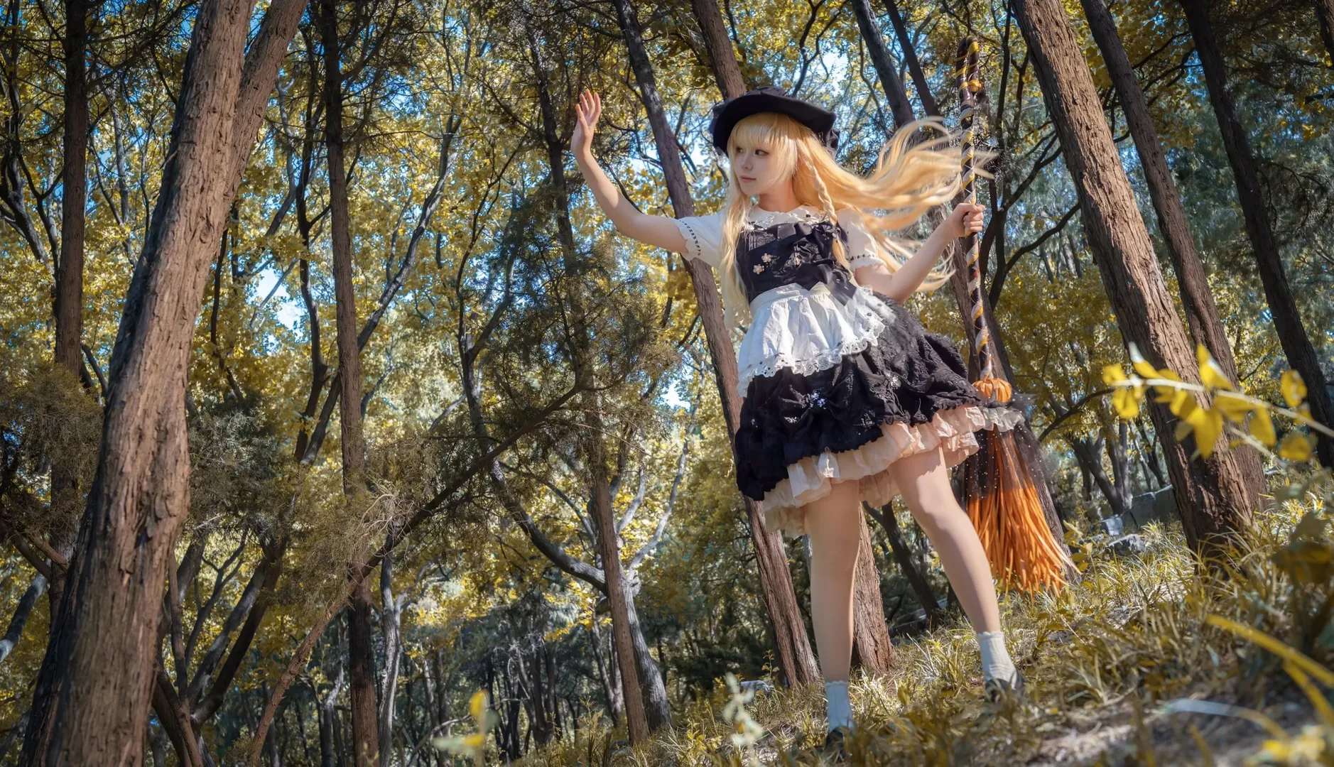 東方Project, 霧雨魔理沙 コスプレ, コスプレ撮影, 魔法少女の衣装, 秋の森 - 2枚目