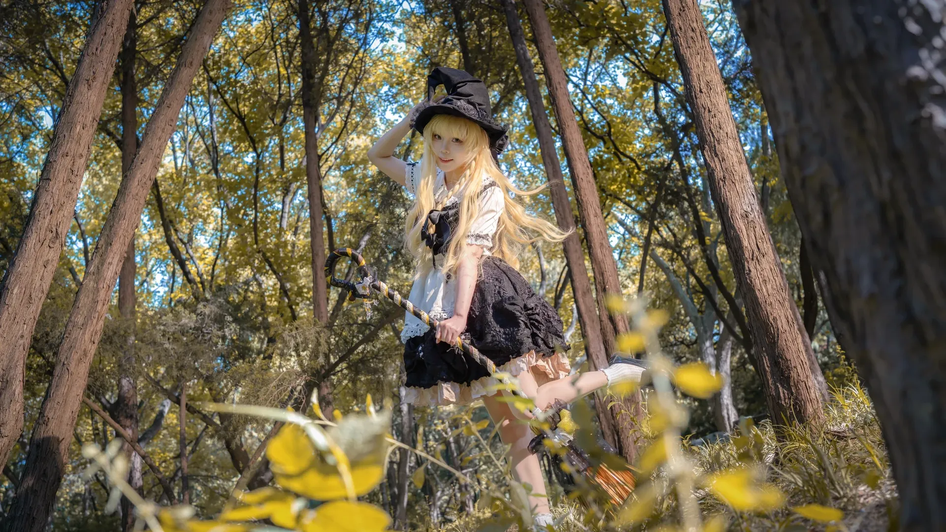 東方Project, 霧雨魔理沙 コスプレ, コスプレ撮影, 魔法少女の衣装, 秋の森 - 4枚目