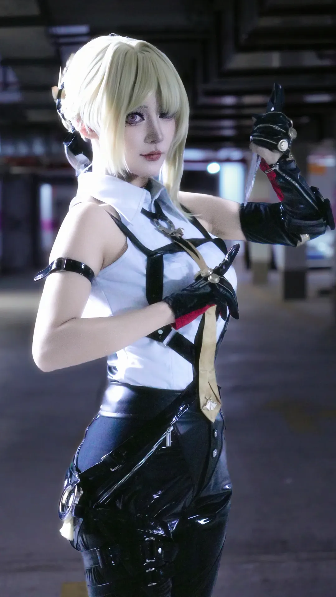 绝区零, cosplay摄影, 漆皮穿搭, 伊芙琳cos, 地下车库风 - 第4张