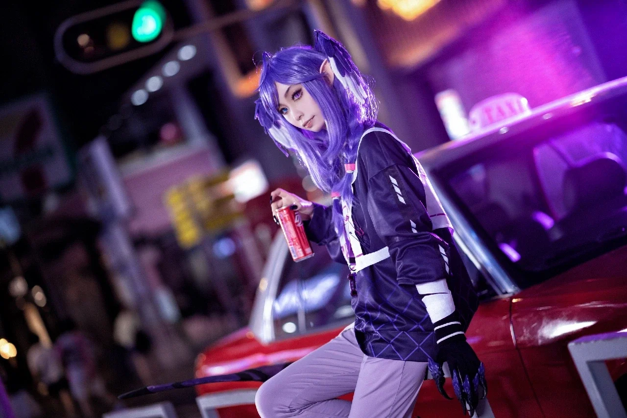 紫色假髮, 機能風穿搭, Nijisanjien, selentatsuki cos, 賽博朋克街拍