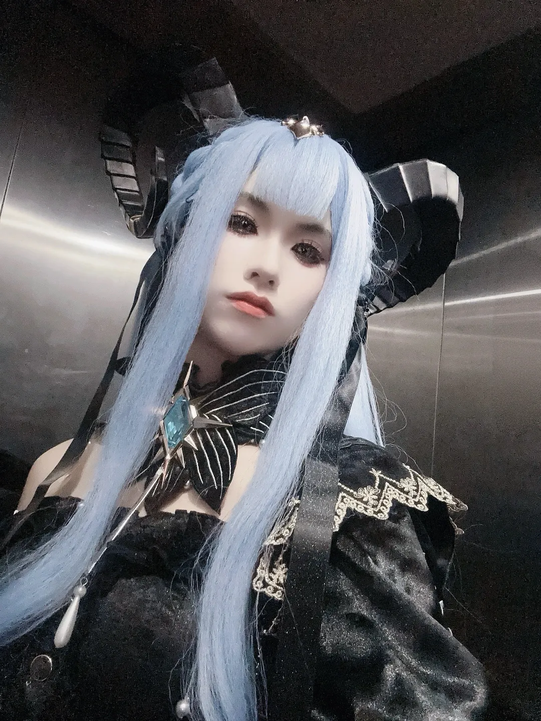 丰川祥子cos, AveMujica, 蓝色假发, 哥特风cosplay, 团片拍摄 - 第3张