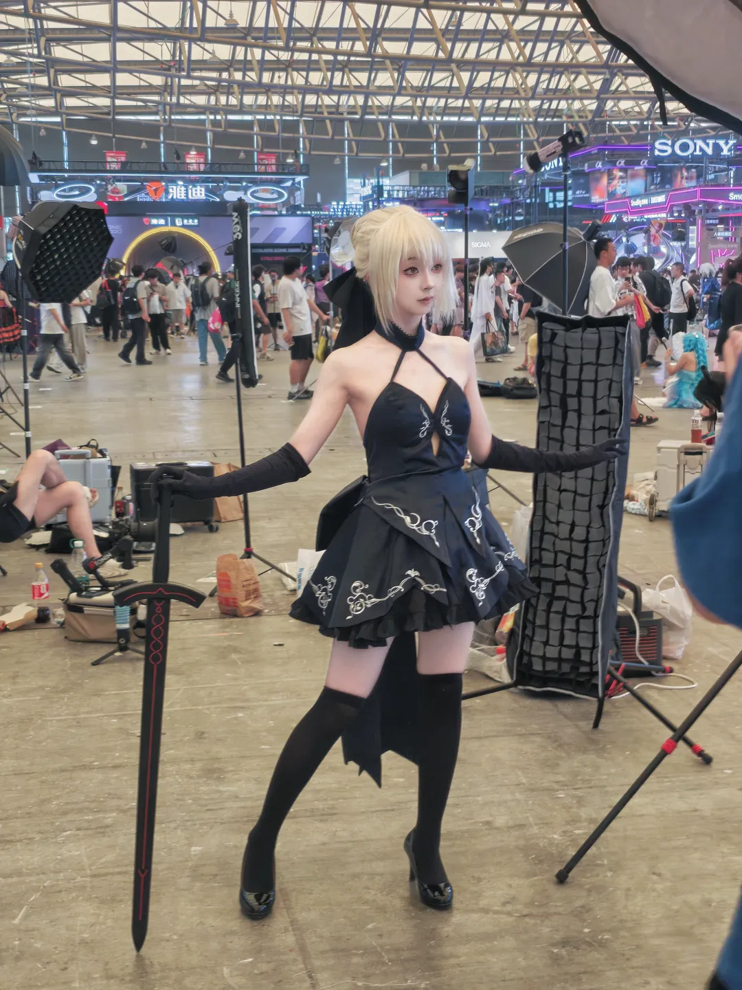 Fate/Grand Order, イベント写真, コスプレ撮影, 黒セイバーのコスプレ, チャイナジョイ2026 - 4枚目